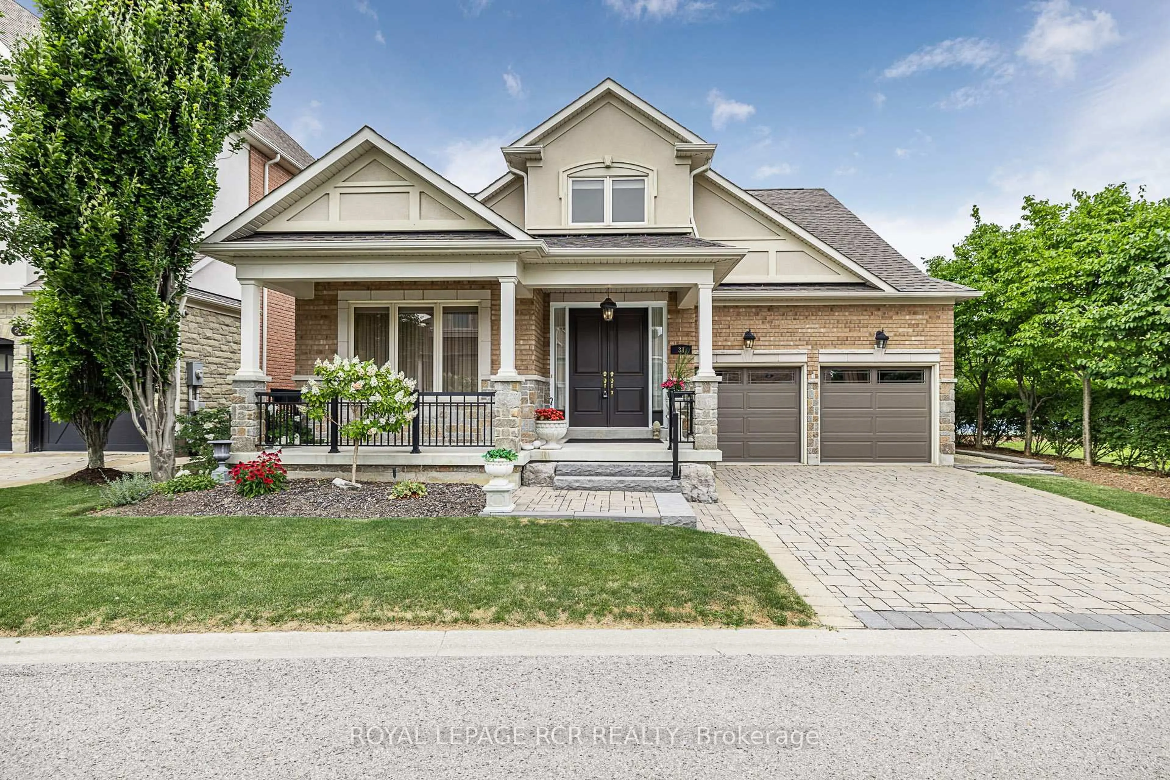 Home with brick exterior material, street for 31 Emerald Heights Dr, Whitchurch-Stouffville Ontario L4A 0C8