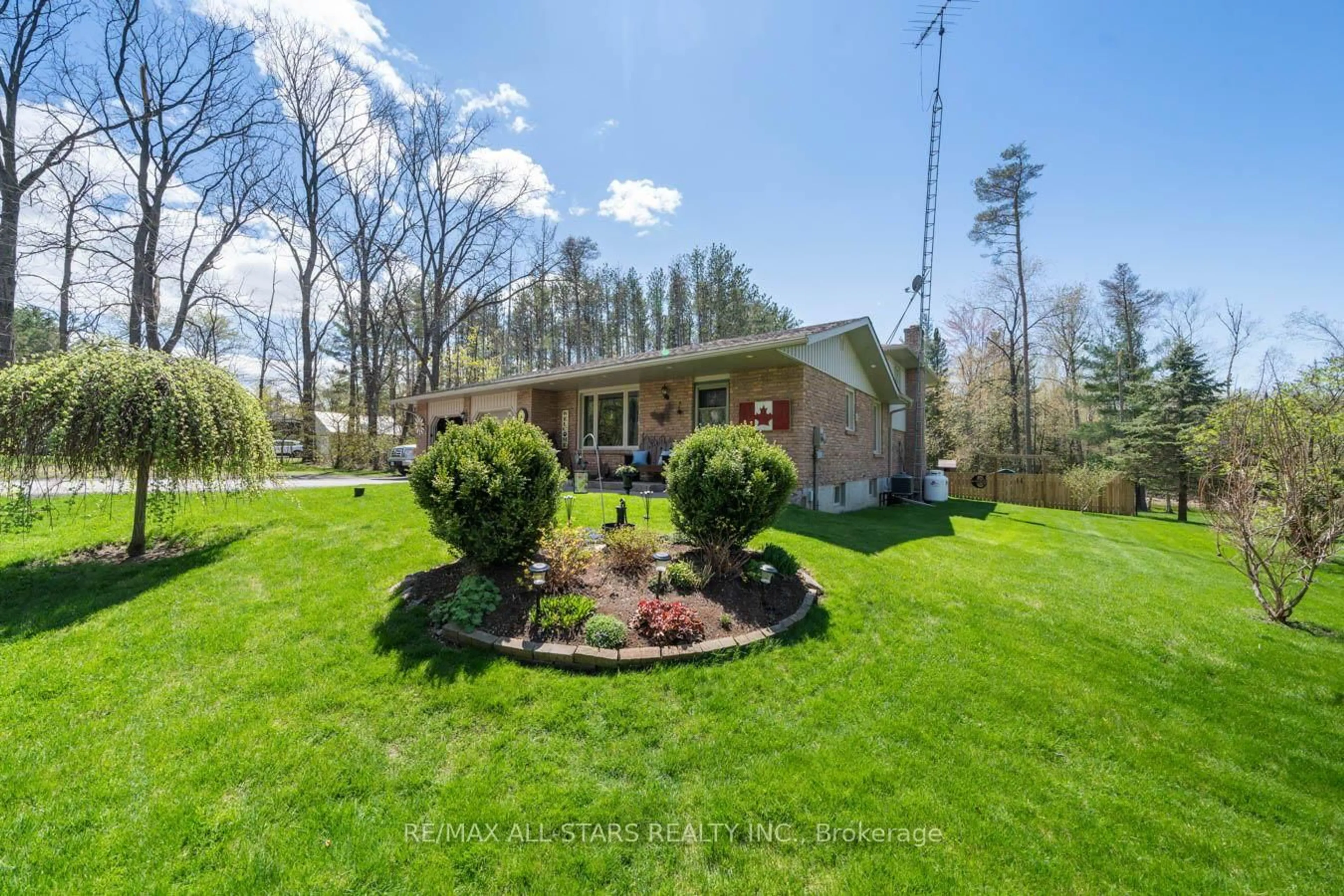A pic from outside/outdoor area/front of a property/back of a property/a pic from drone, water/lake/river/ocean view for 44 Blackwater Rd, Brock Ontario L0C 1H0