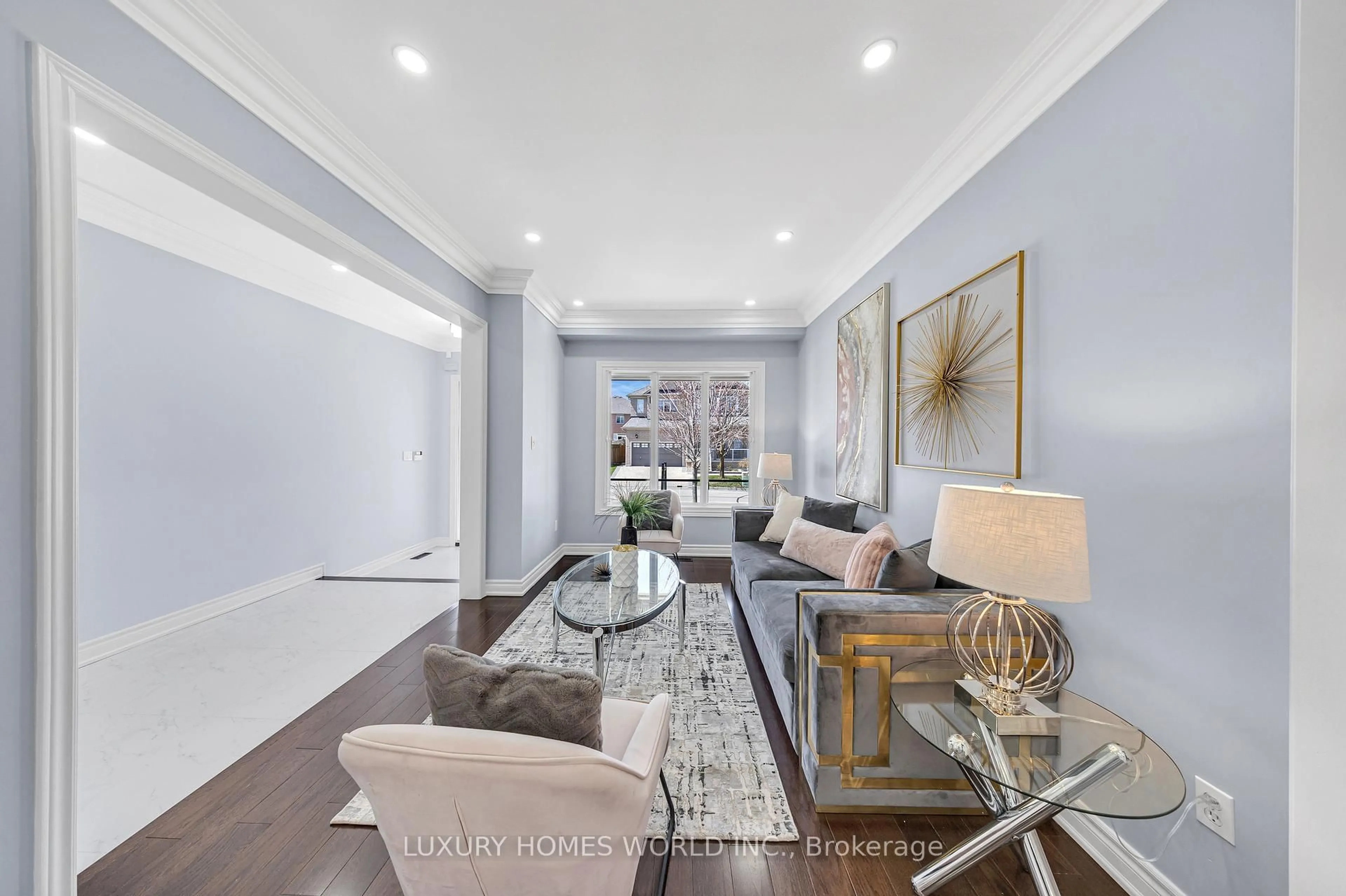 Living room with furniture, unknown for 63 Sunnyview St, Vaughan Ontario L5K 5S7