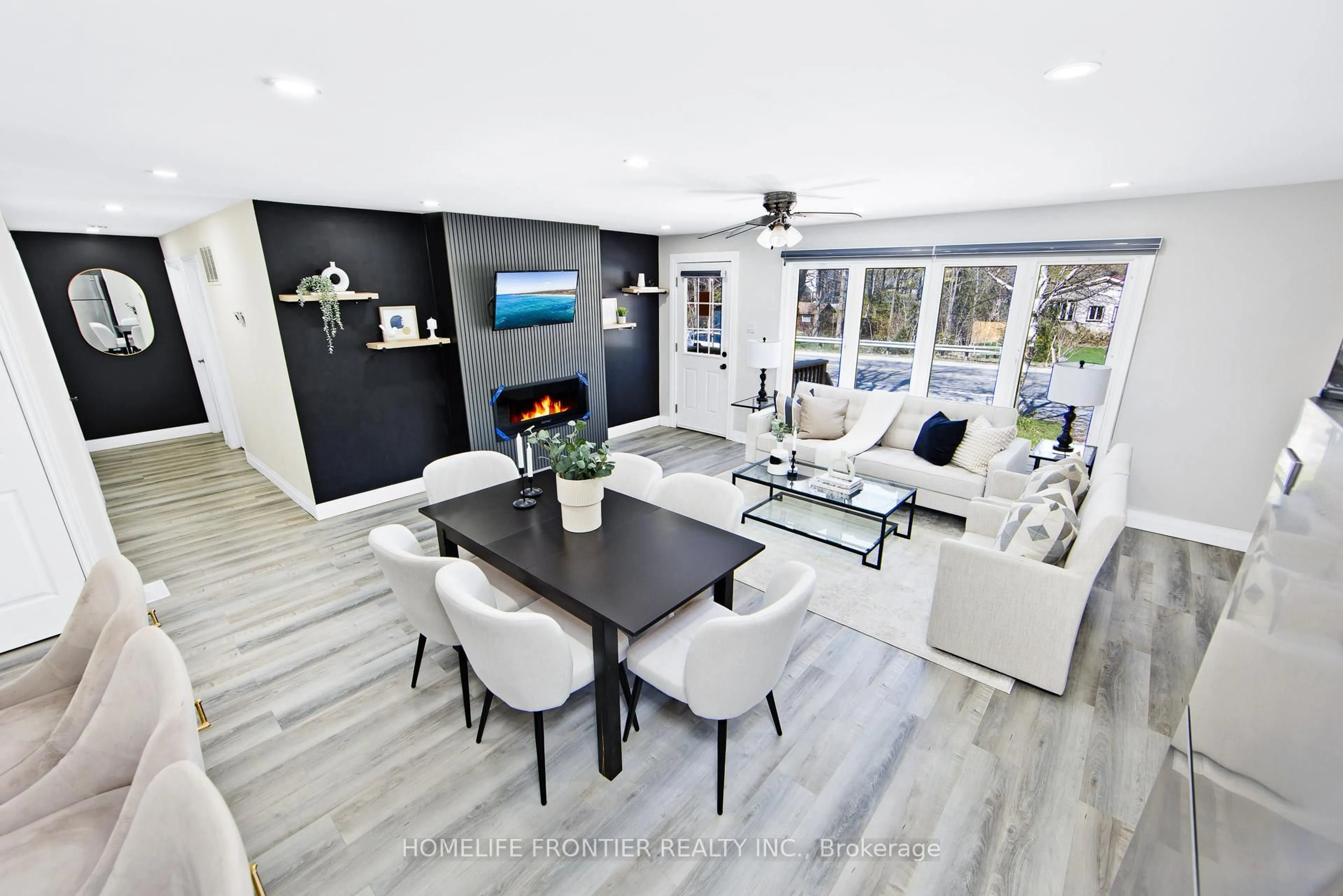 Living room with furniture, unknown for 1786 St Johns Rd, Innisfil Ontario L9S 1S9