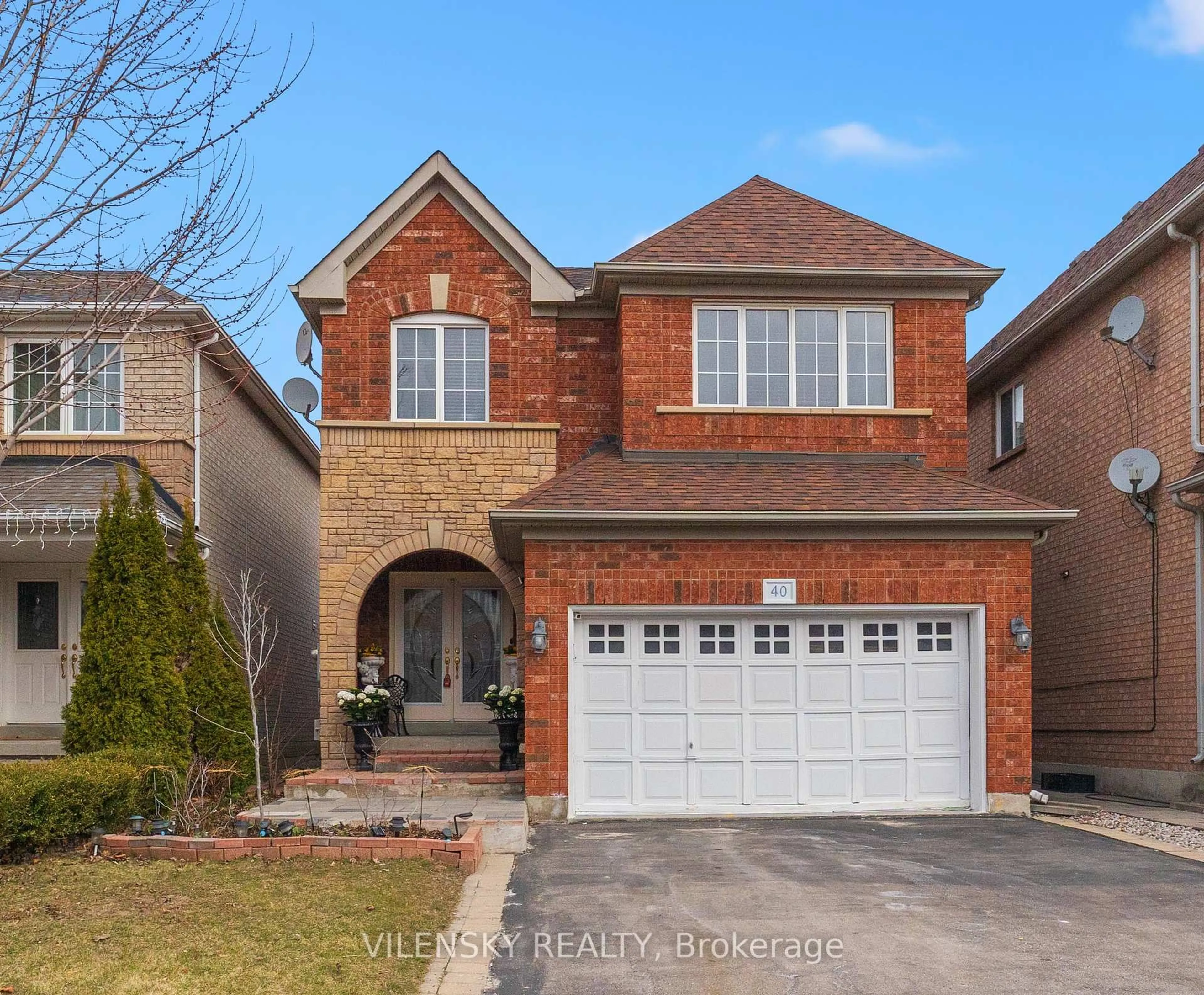 Home with brick exterior material, street for 40 Tuscana Blvd, Vaughan Ontario L4K 5J2