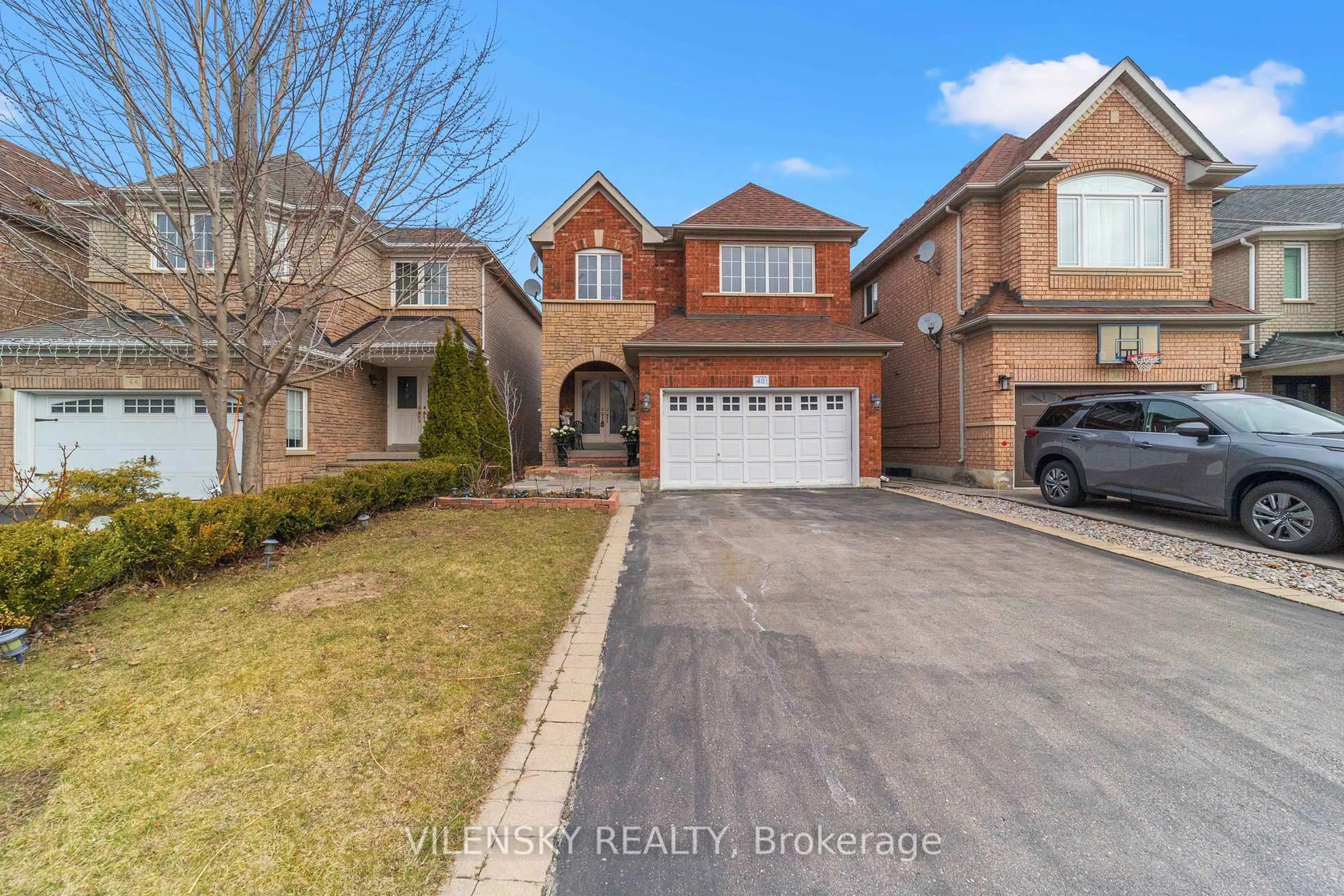Home with brick exterior material, street for 40 Tuscana Blvd, Vaughan Ontario L4K 5J2