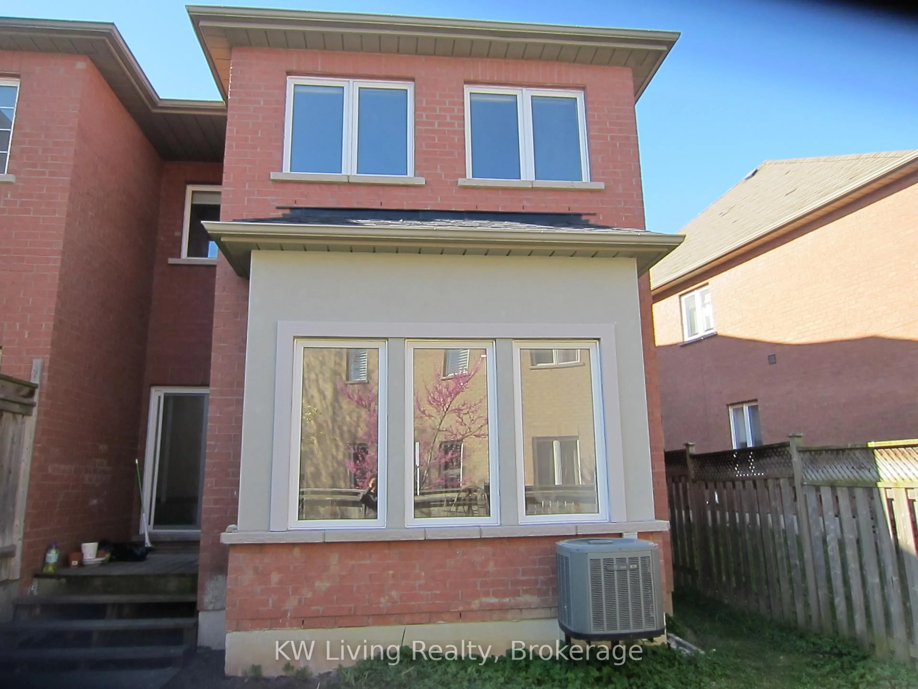 Home with brick exterior material, street for 72 Autumn Hill Blvd, Vaughan Ontario L4J 8Z1
