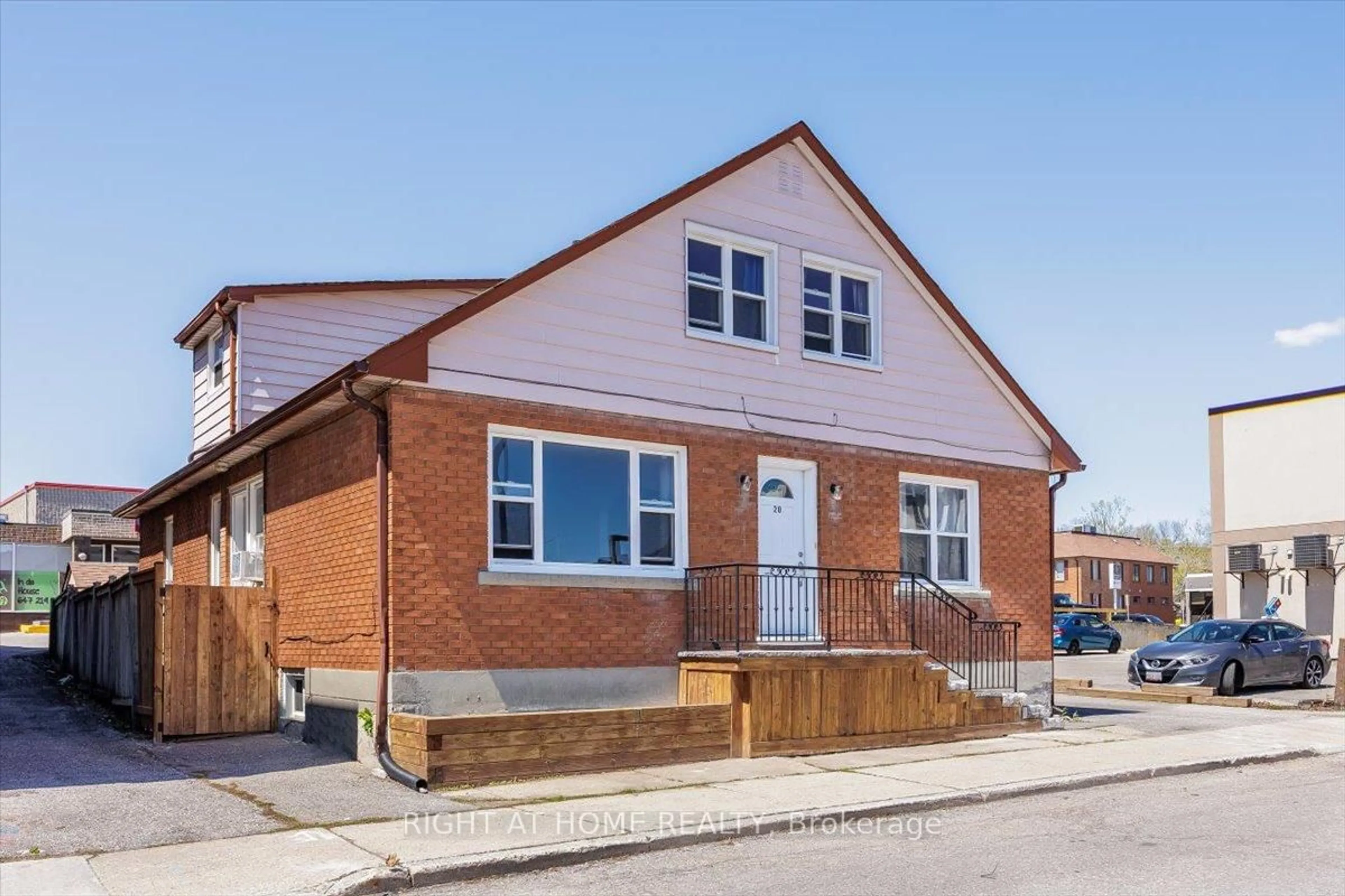 Home with brick exterior material, street for 20 Drury St, Bradford West Gwillimbury Ontario L3Z 1W9