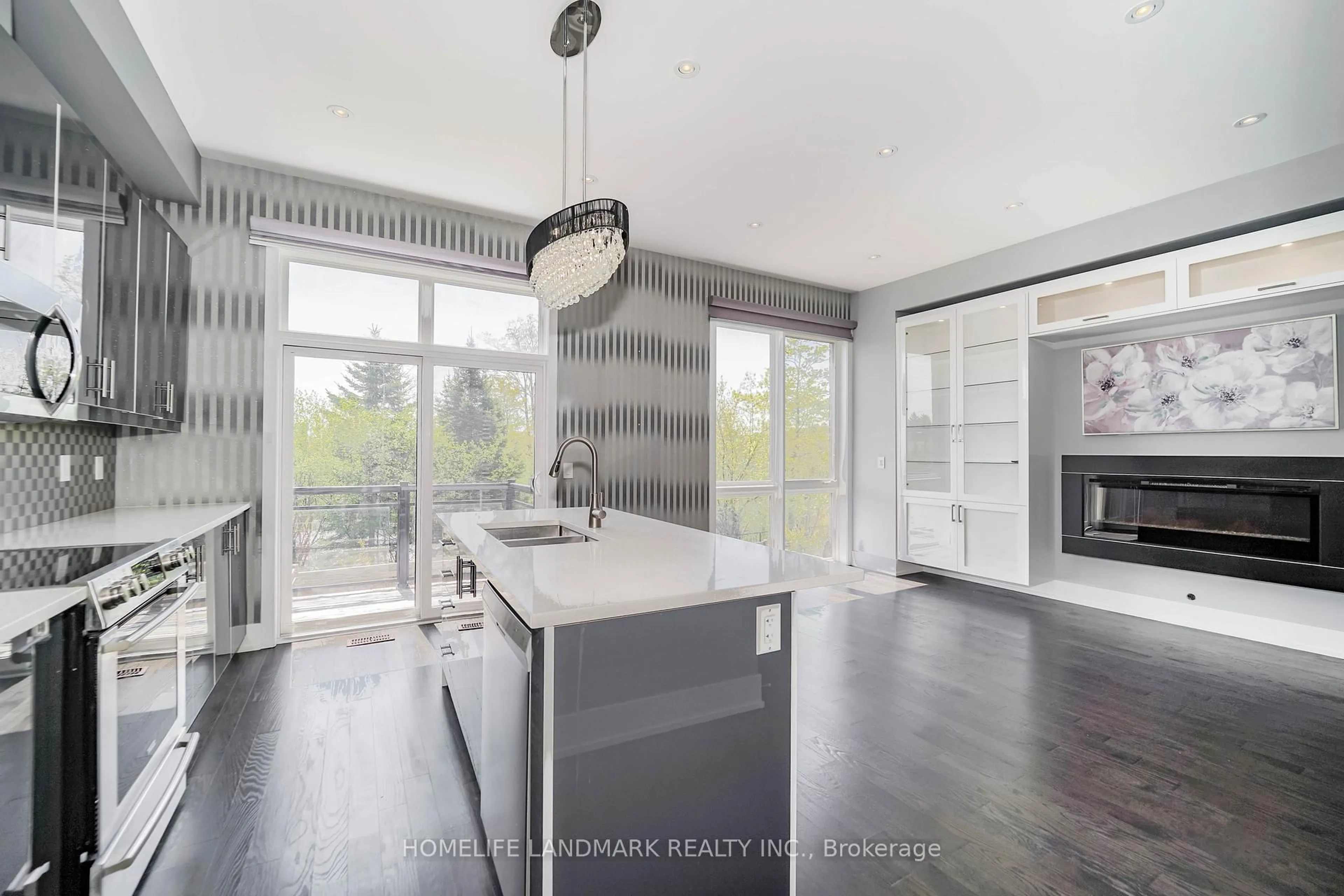 Open concept kitchen, unknown for 8 Crestridge Dr, Vaughan Ontario L4J 0K1