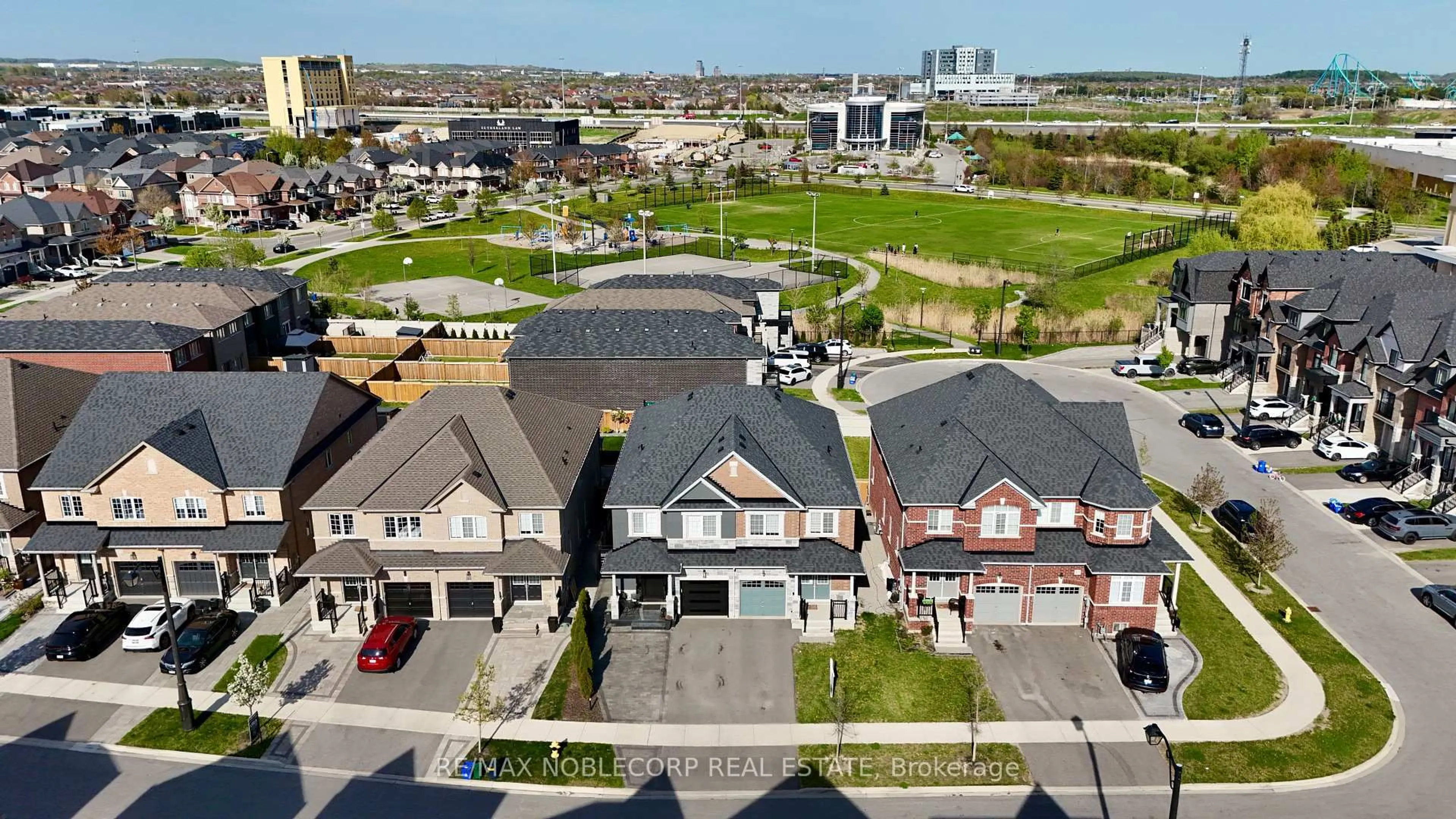 A pic from outside/outdoor area/front of a property/back of a property/a pic from drone, city buildings view from balcony for 37 Velia Crt, Vaughan Ontario L4H 4S5