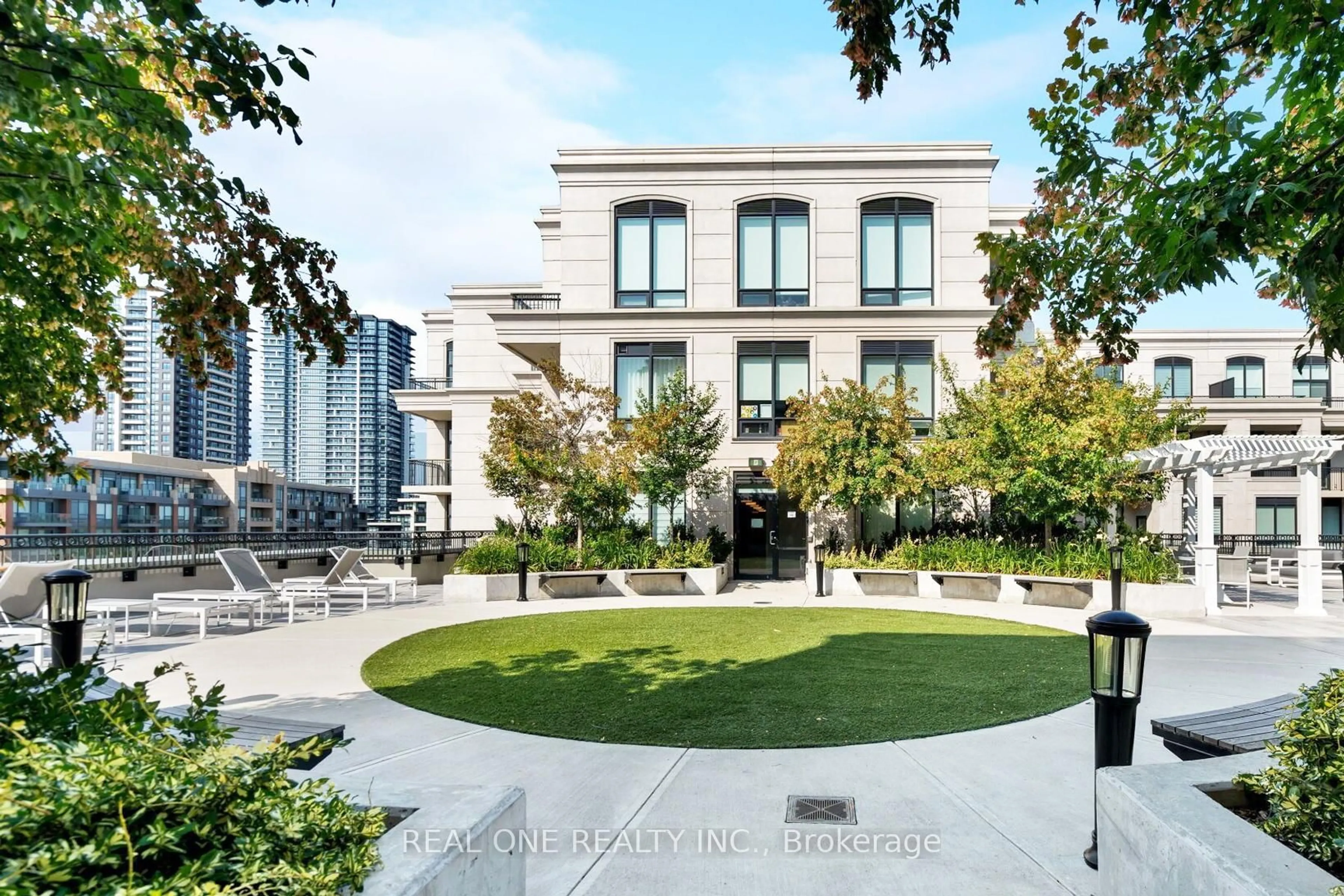 Patio, street for 278 Buchanan Dr #625E, Markham Ontario L3R 6J1