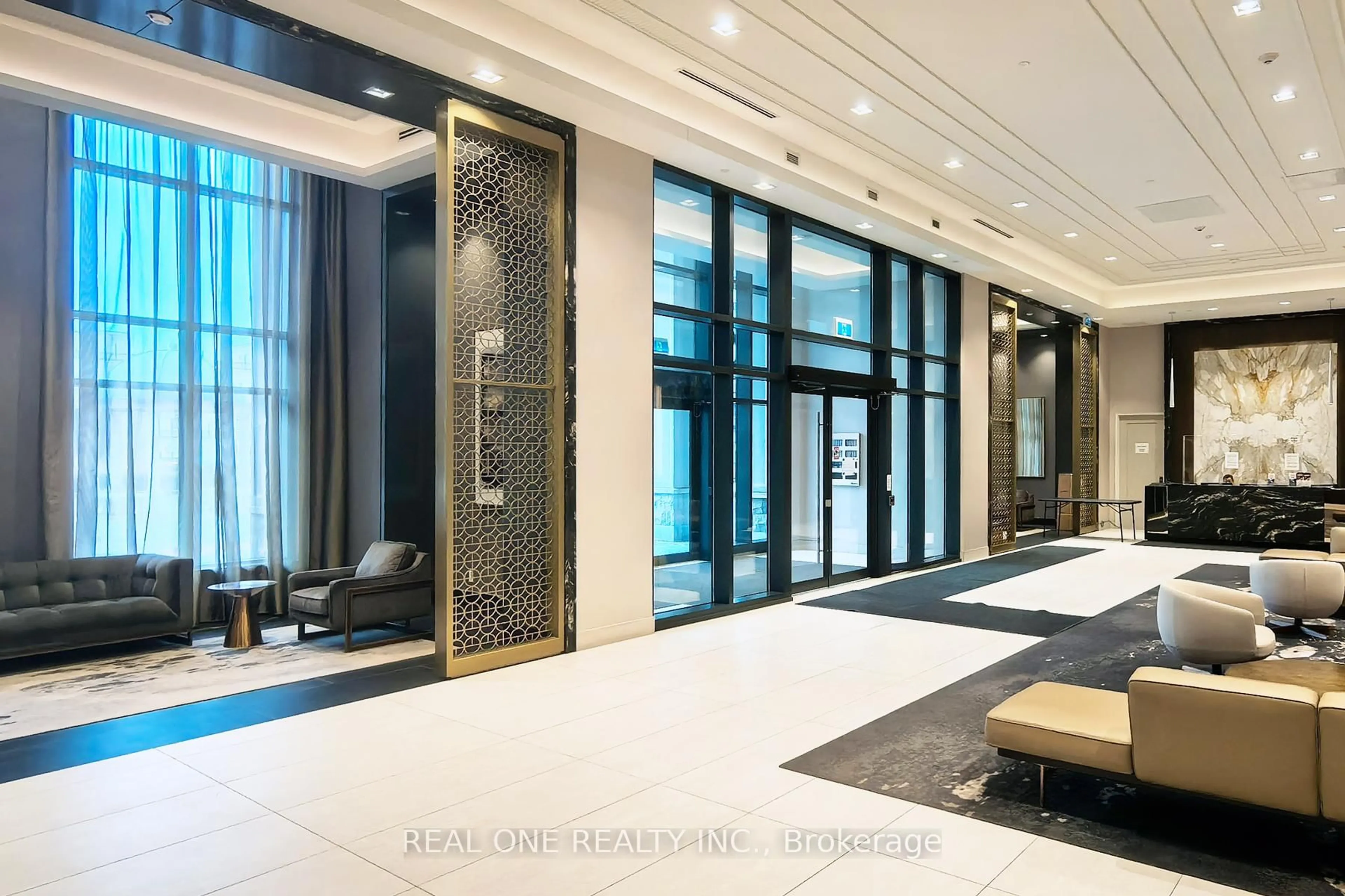 Indoor foyer for 278 Buchanan Dr #625E, Markham Ontario L3R 6J1