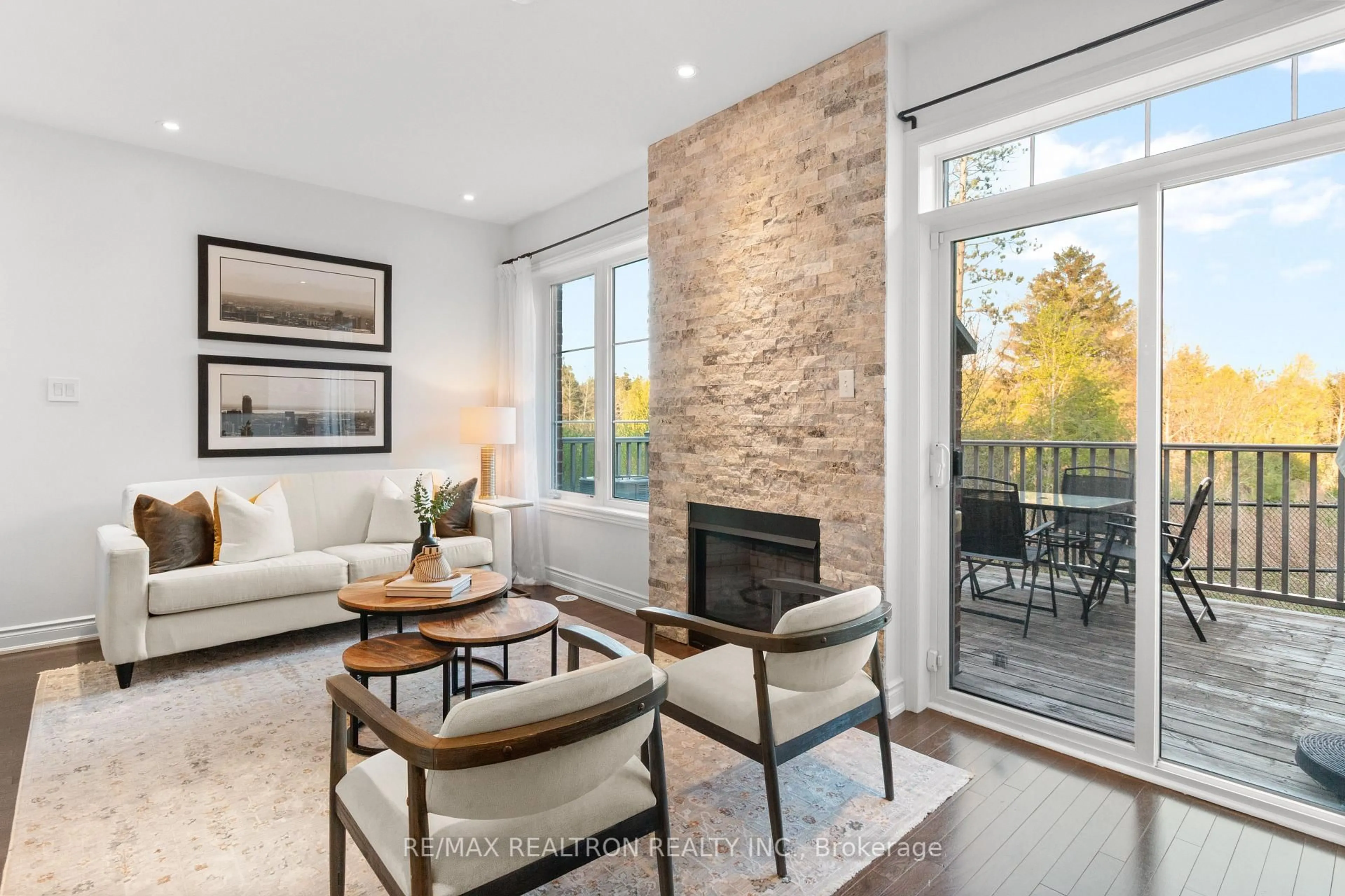 Living room with furniture, ceramic/tile floor for 1331 Major Mackenzie Dr #136, Vaughan Ontario L6A 4W4