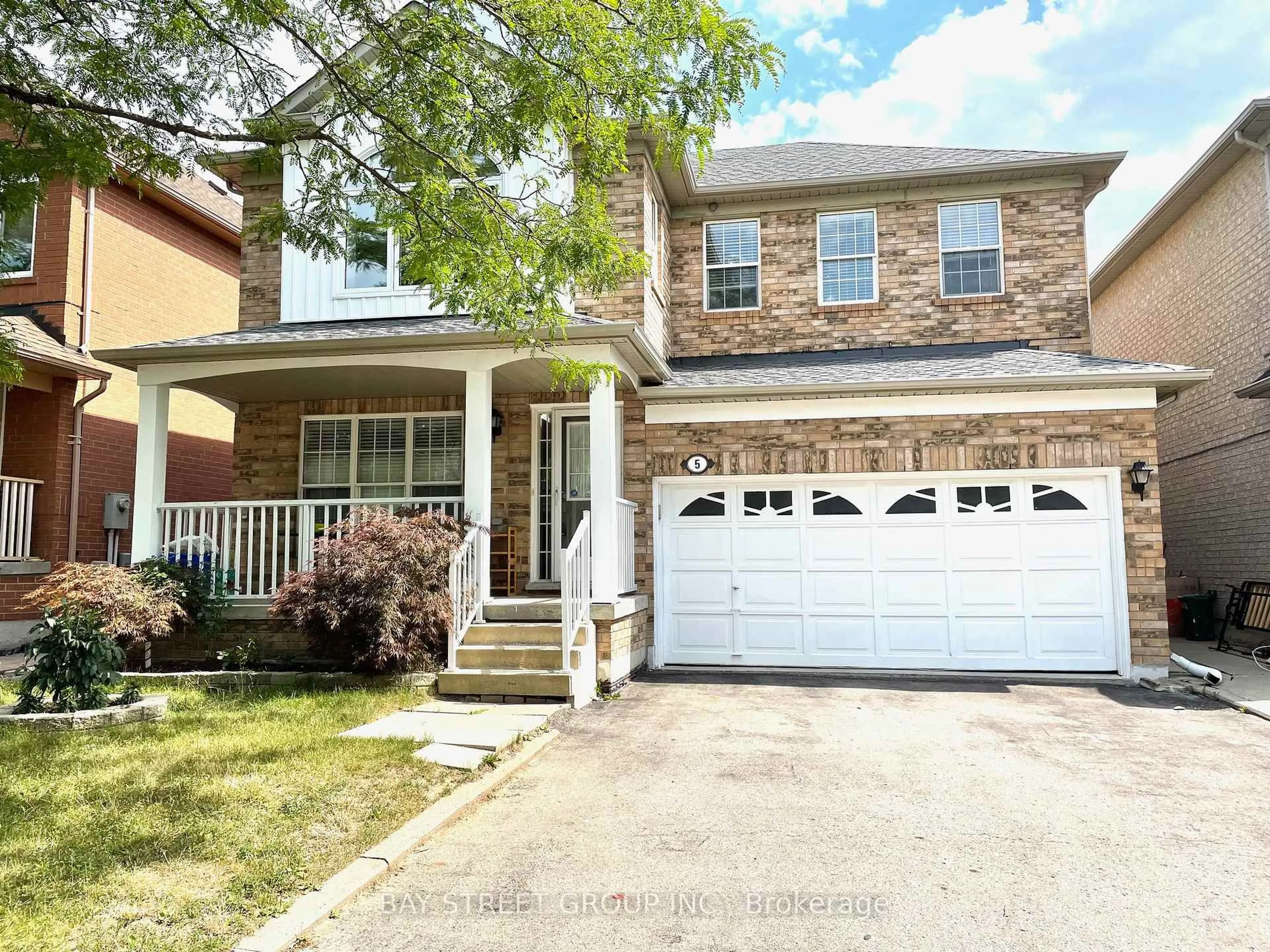 Home with brick exterior material, street for 5 Madeira Ave, Vaughan Ontario L6A 2Y4