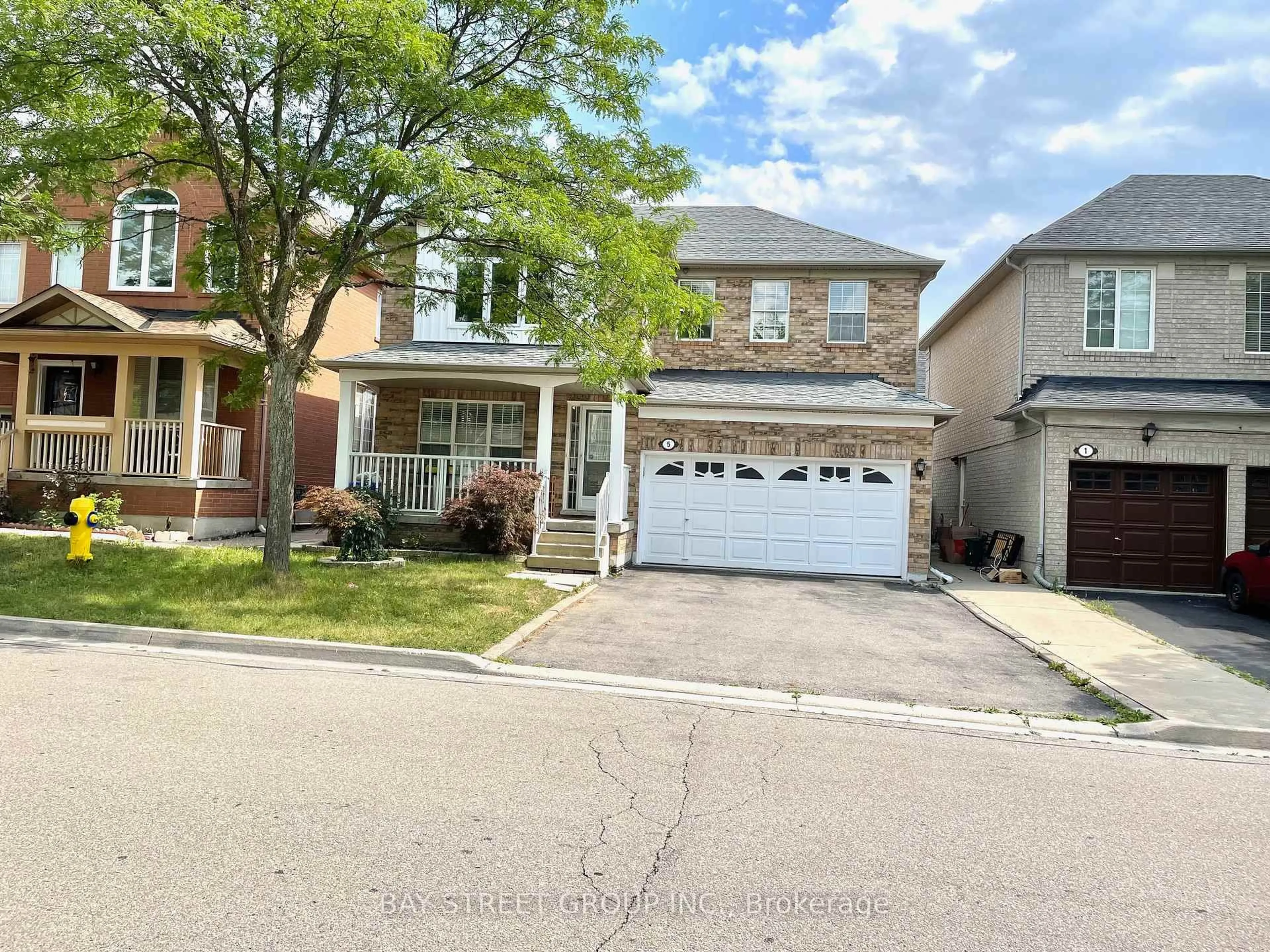 Home with brick exterior material, street for 5 Madeira Ave, Vaughan Ontario L6A 2Y4