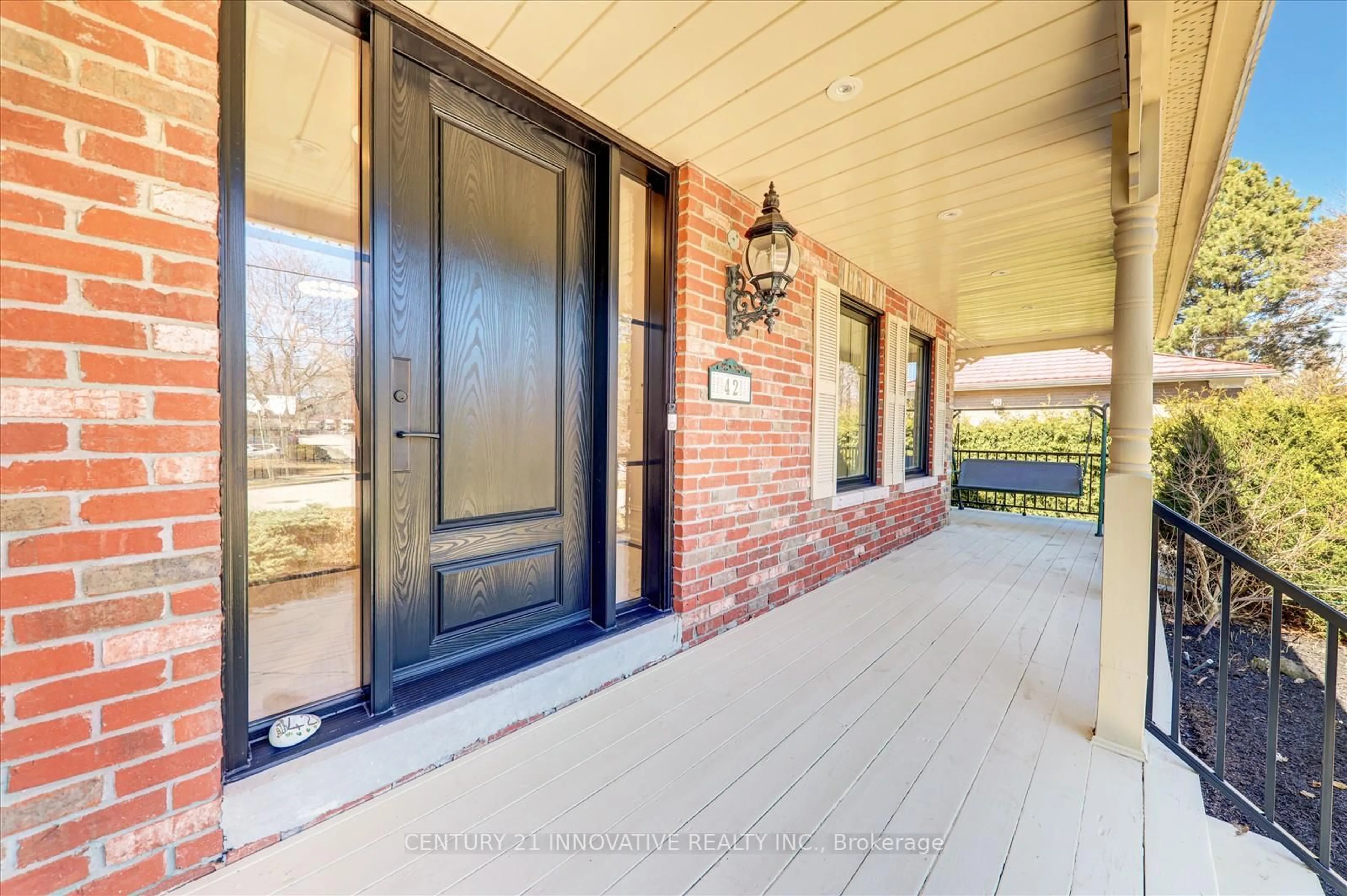 Unknown for 42 Peter St, Markham Ontario L3P 2A6