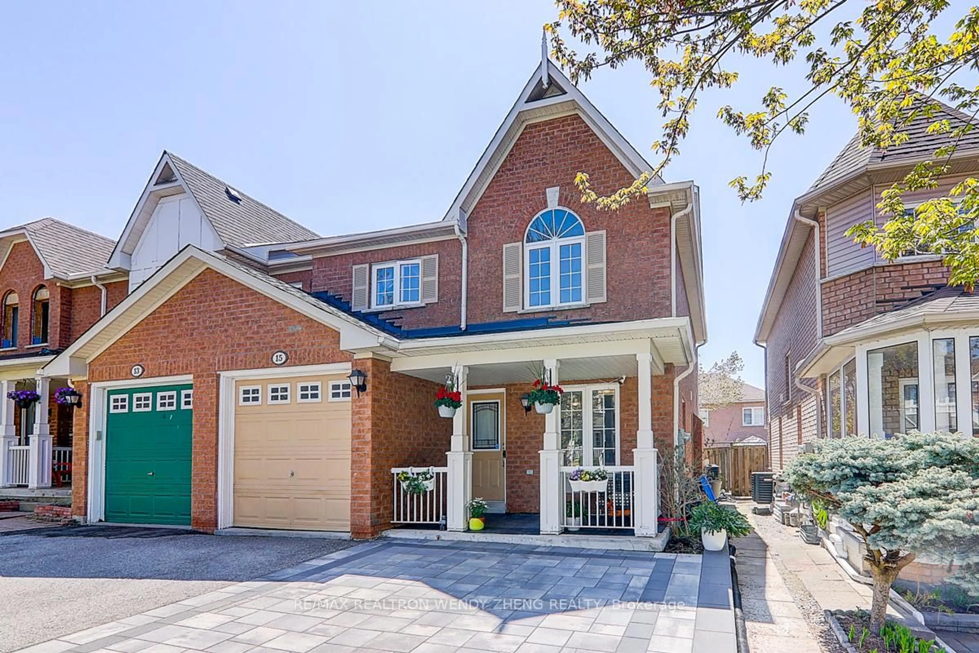 Home with brick exterior material, street for 15 Autumnglen Rd, Markham Ontario L6E 1V1