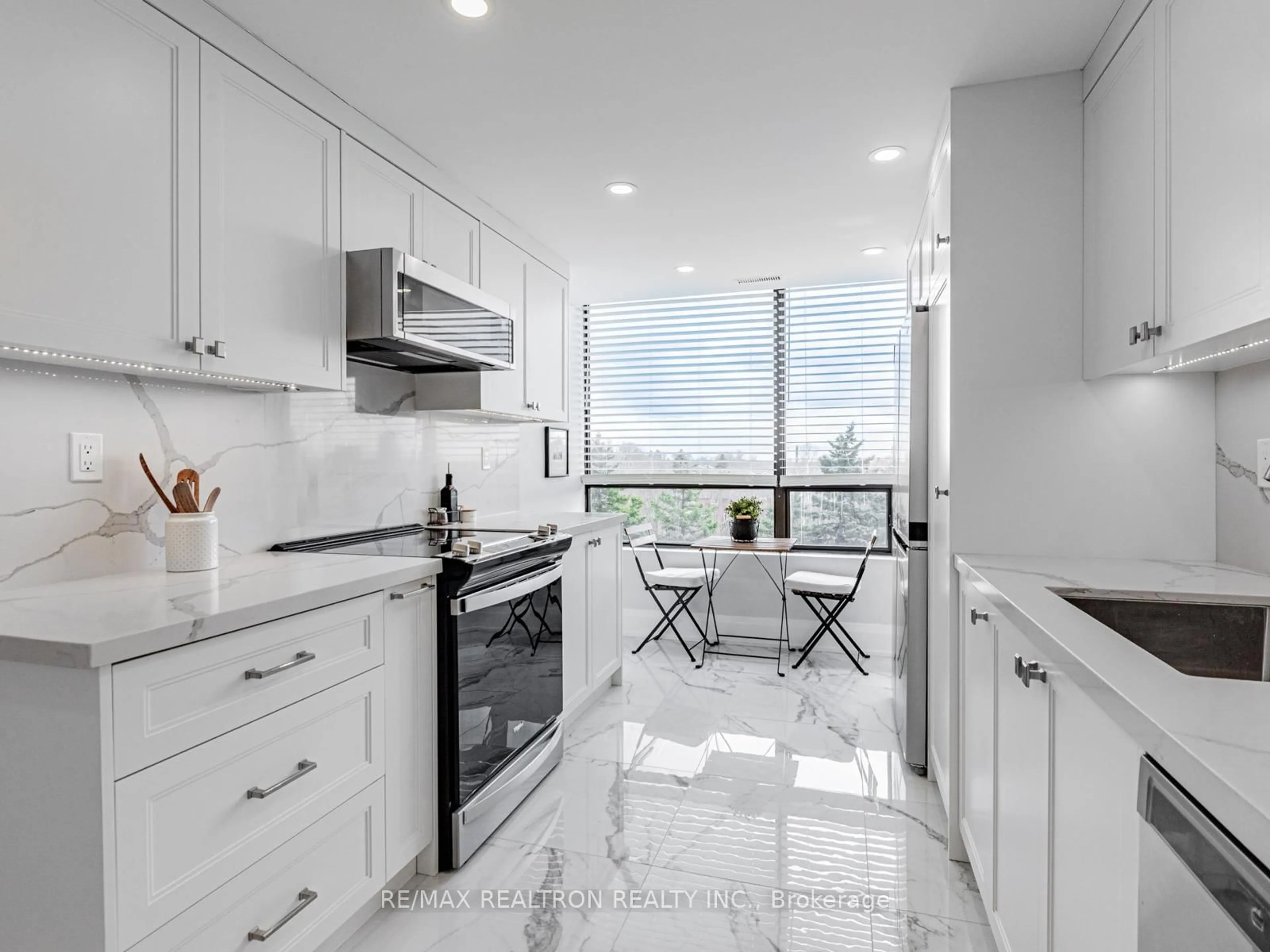 Contemporary kitchen, ceramic/tile floor for 7440 Bathurst St #504, Vaughan Ontario L4J 7K8