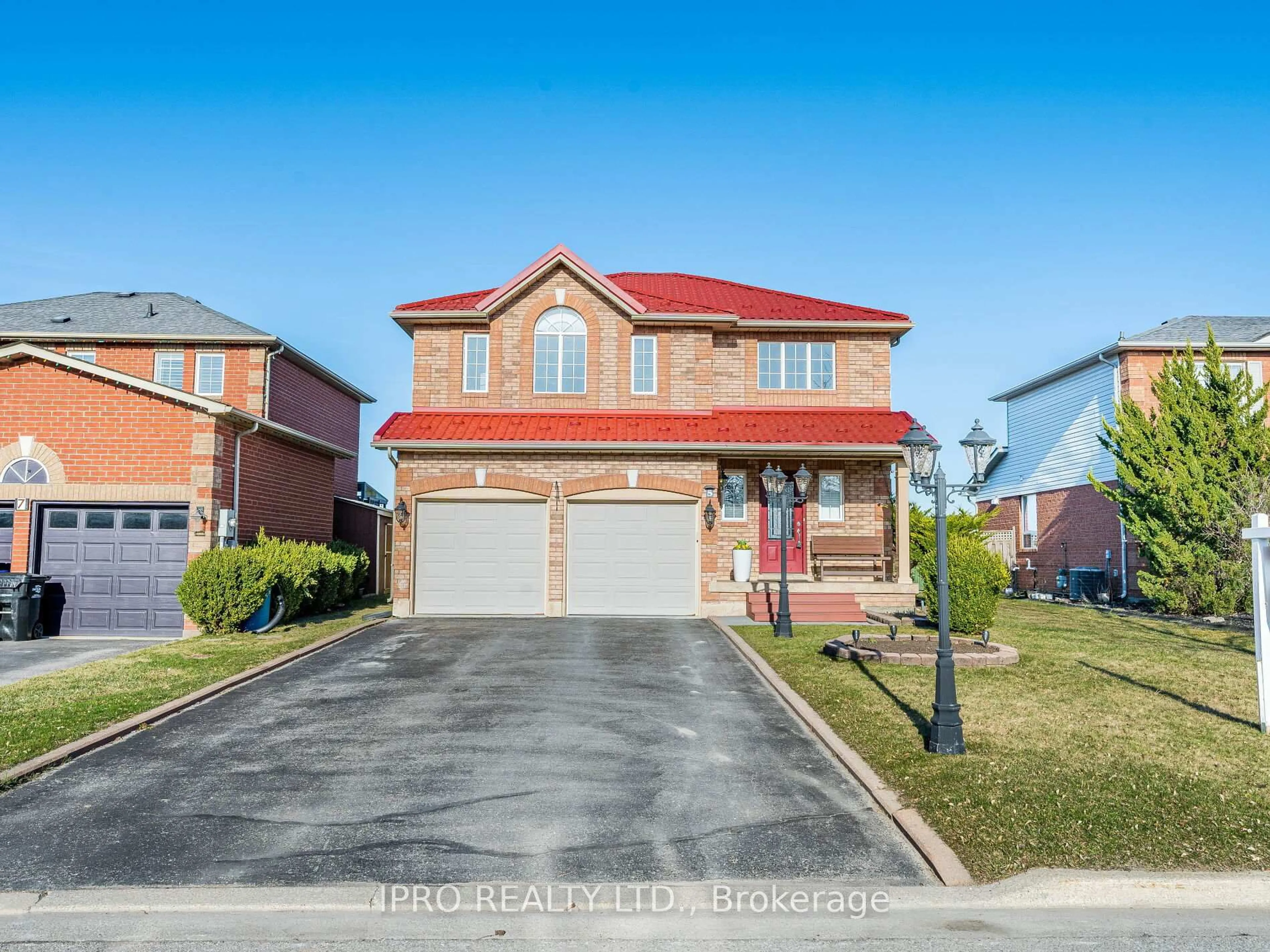 Home with brick exterior material, street for 5 Reynolds Ave, New Tecumseth Ontario L0G 1A0