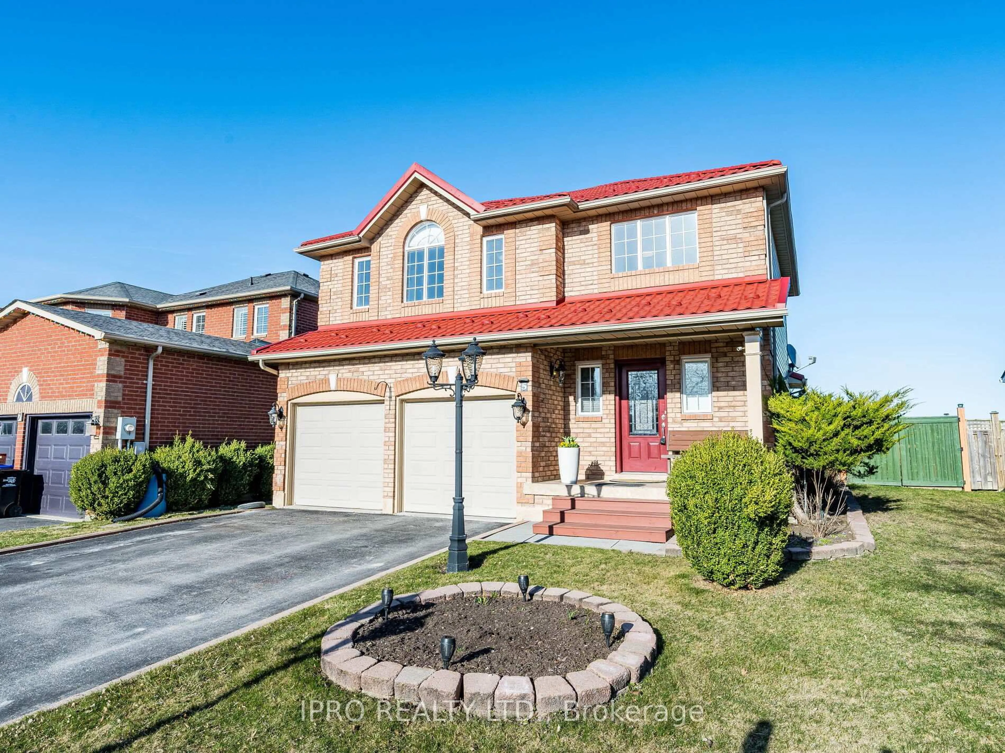 Home with brick exterior material, street for 5 Reynolds Ave, New Tecumseth Ontario L0G 1A0