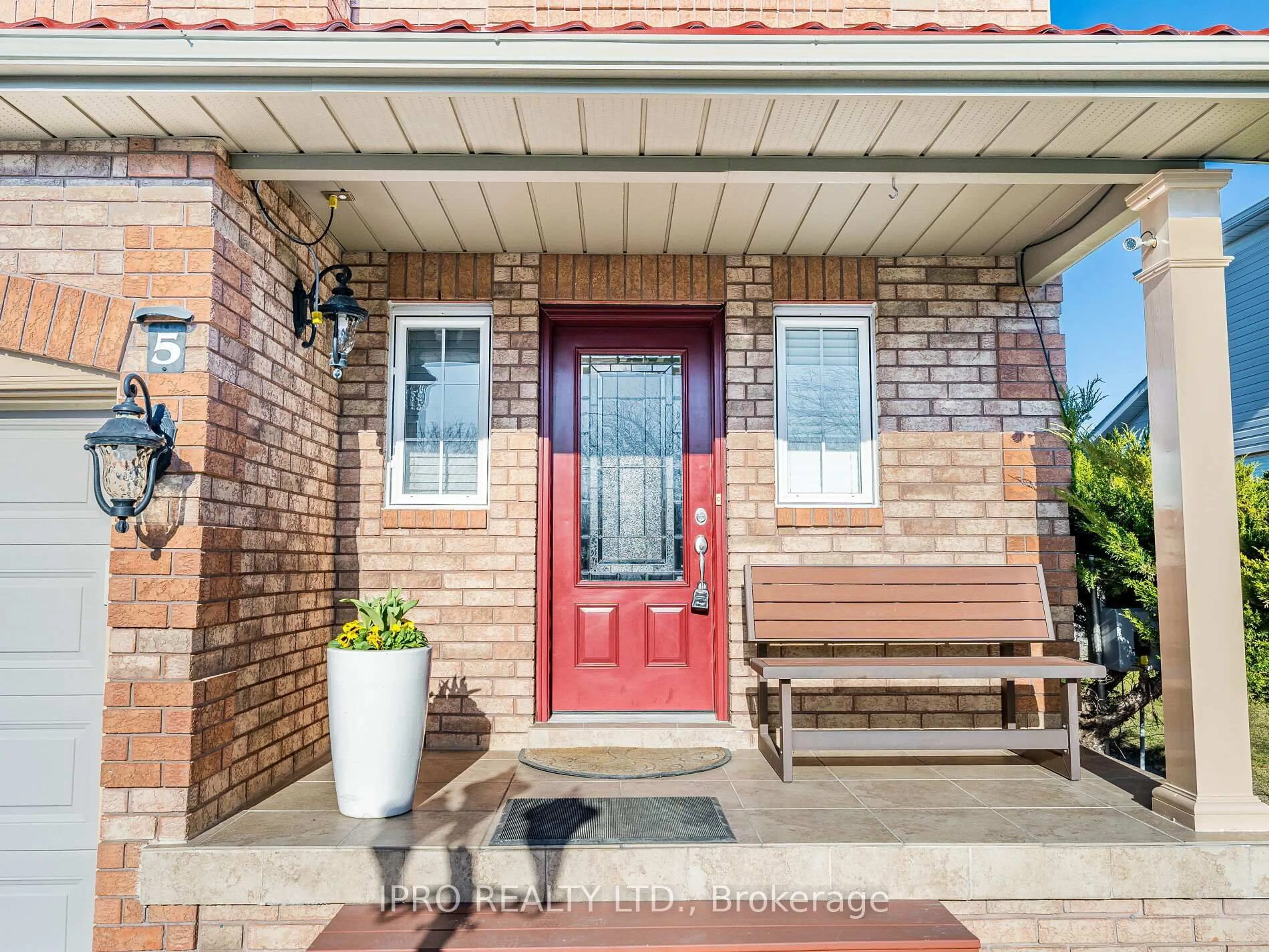 Home with brick exterior material, street for 5 Reynolds Ave, New Tecumseth Ontario L0G 1A0