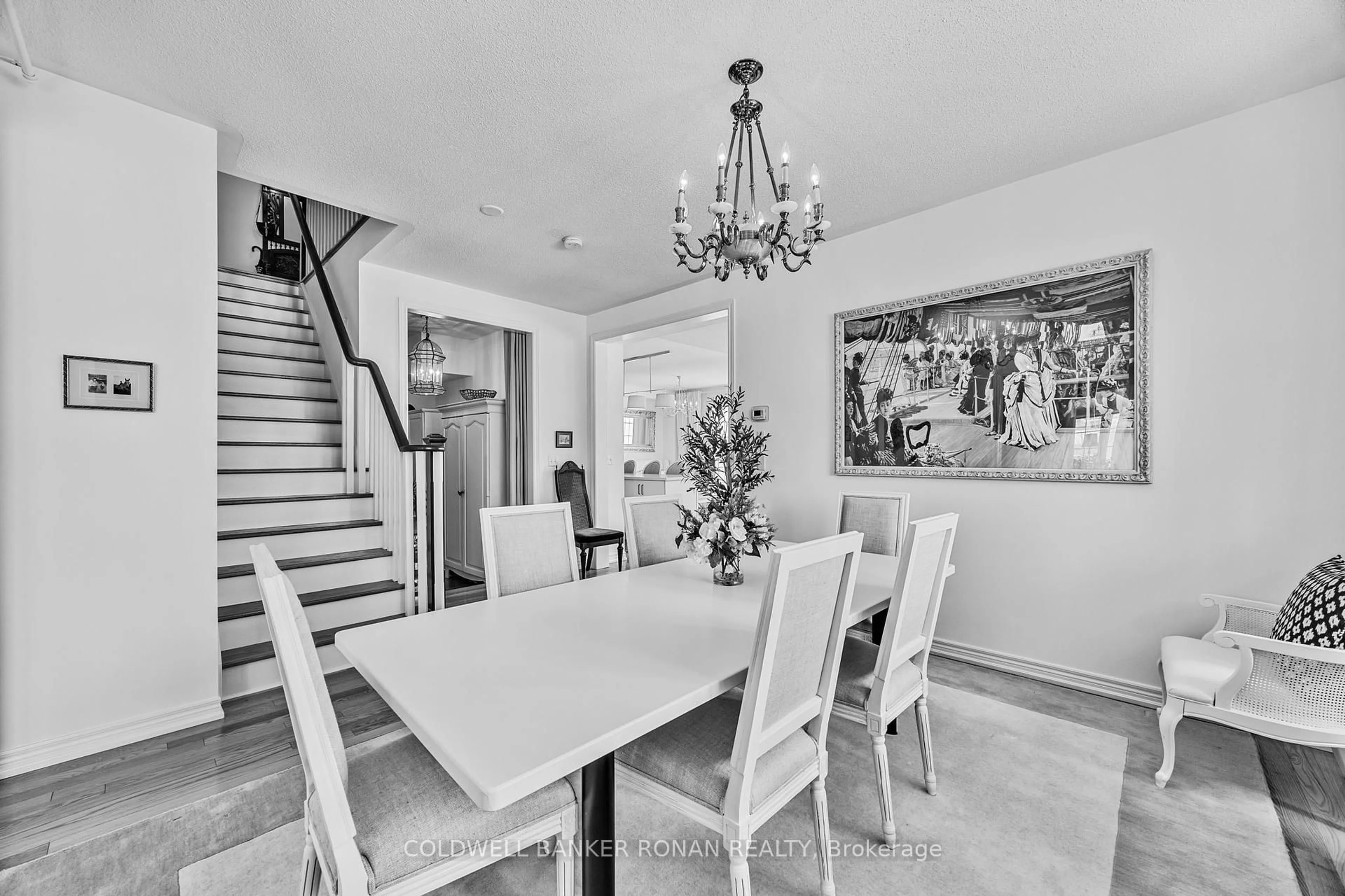 Dining room, unknown for 71 Cauthers Cres, New Tecumseth Ontario L9R 0L2