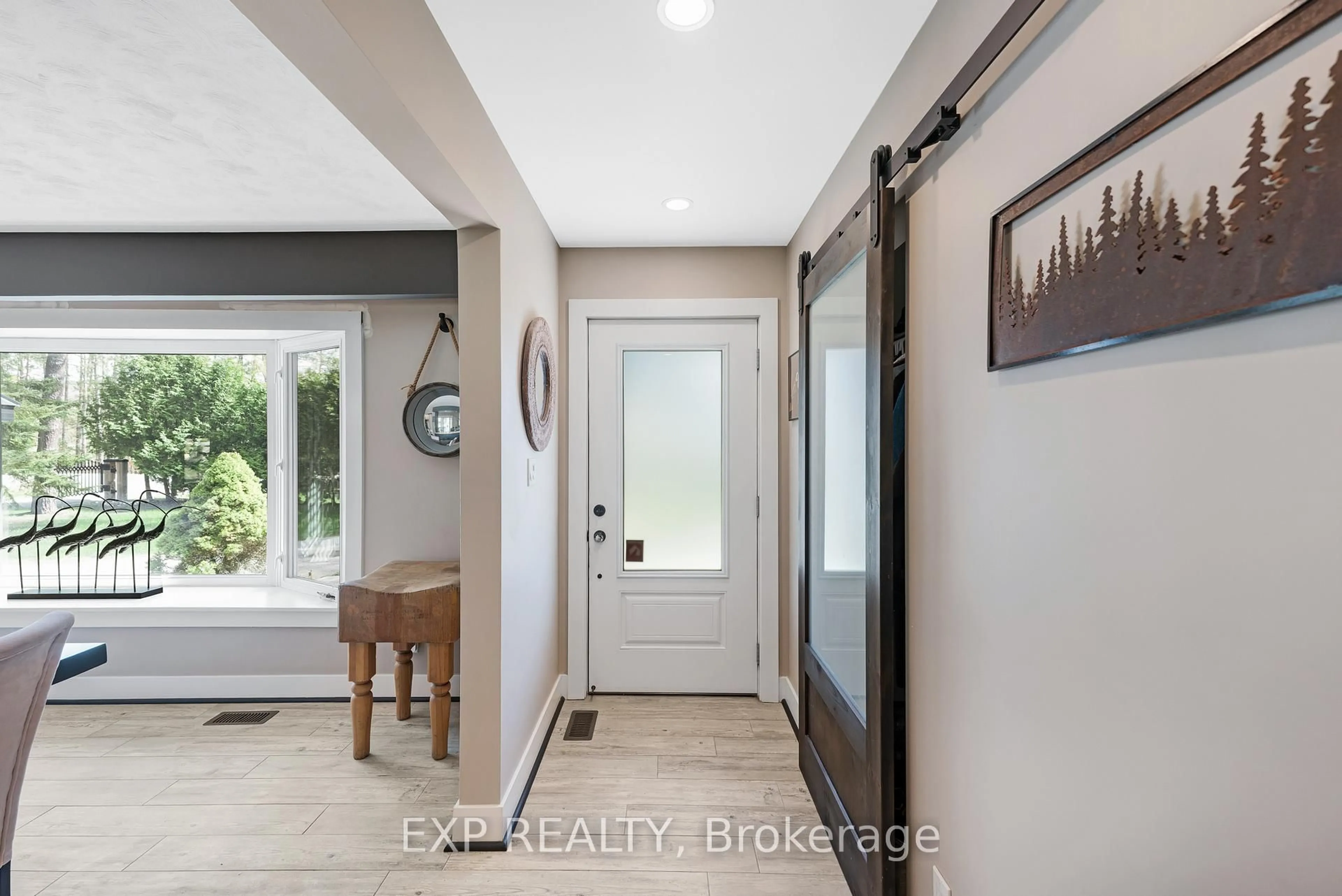 Indoor entryway for 4580 Concession 6 Rd, Uxbridge Ontario L9P 0K7
