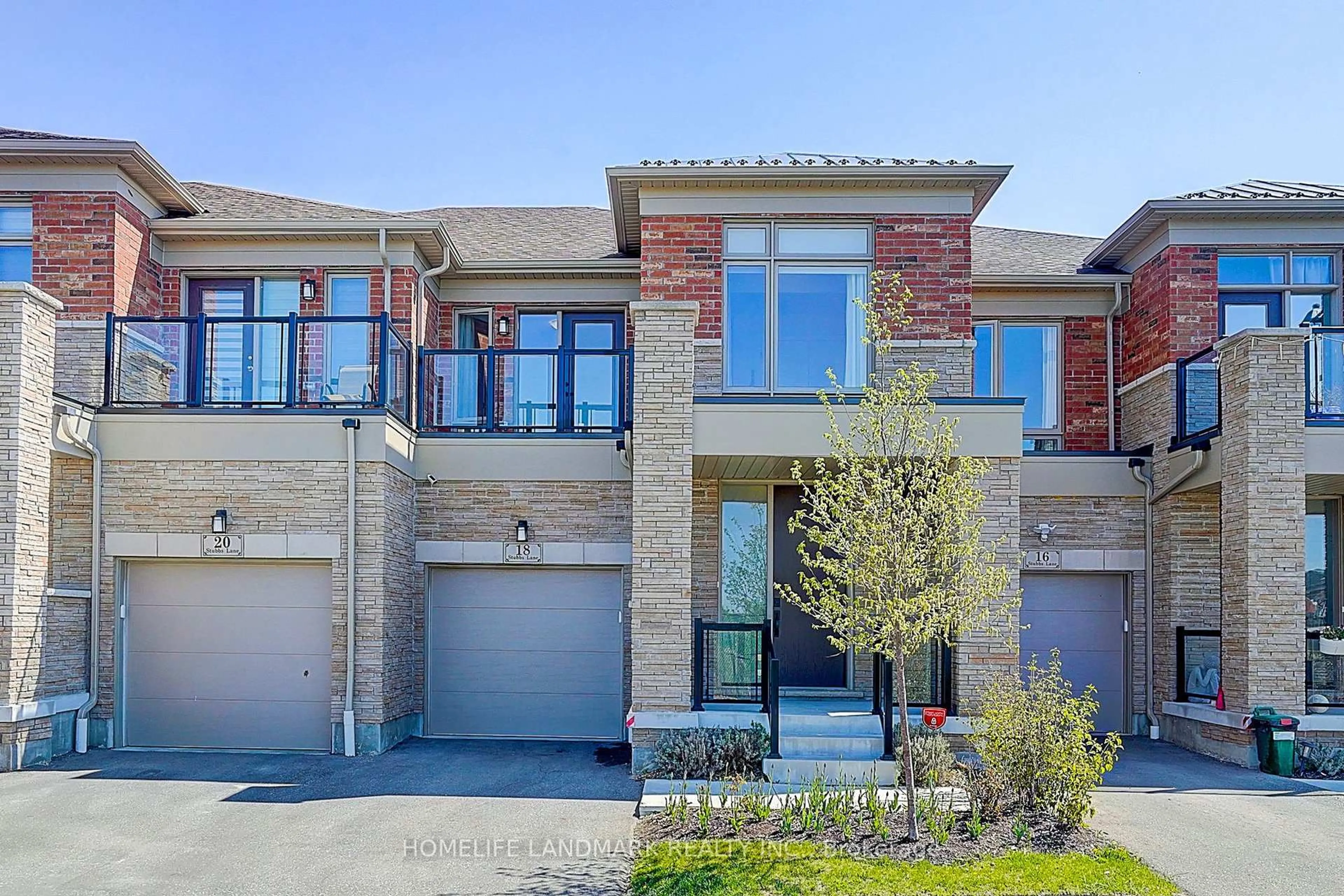 Home with brick exterior material, street for 18 Stubbs Lane, Aurora Ontario L4G 3Y3