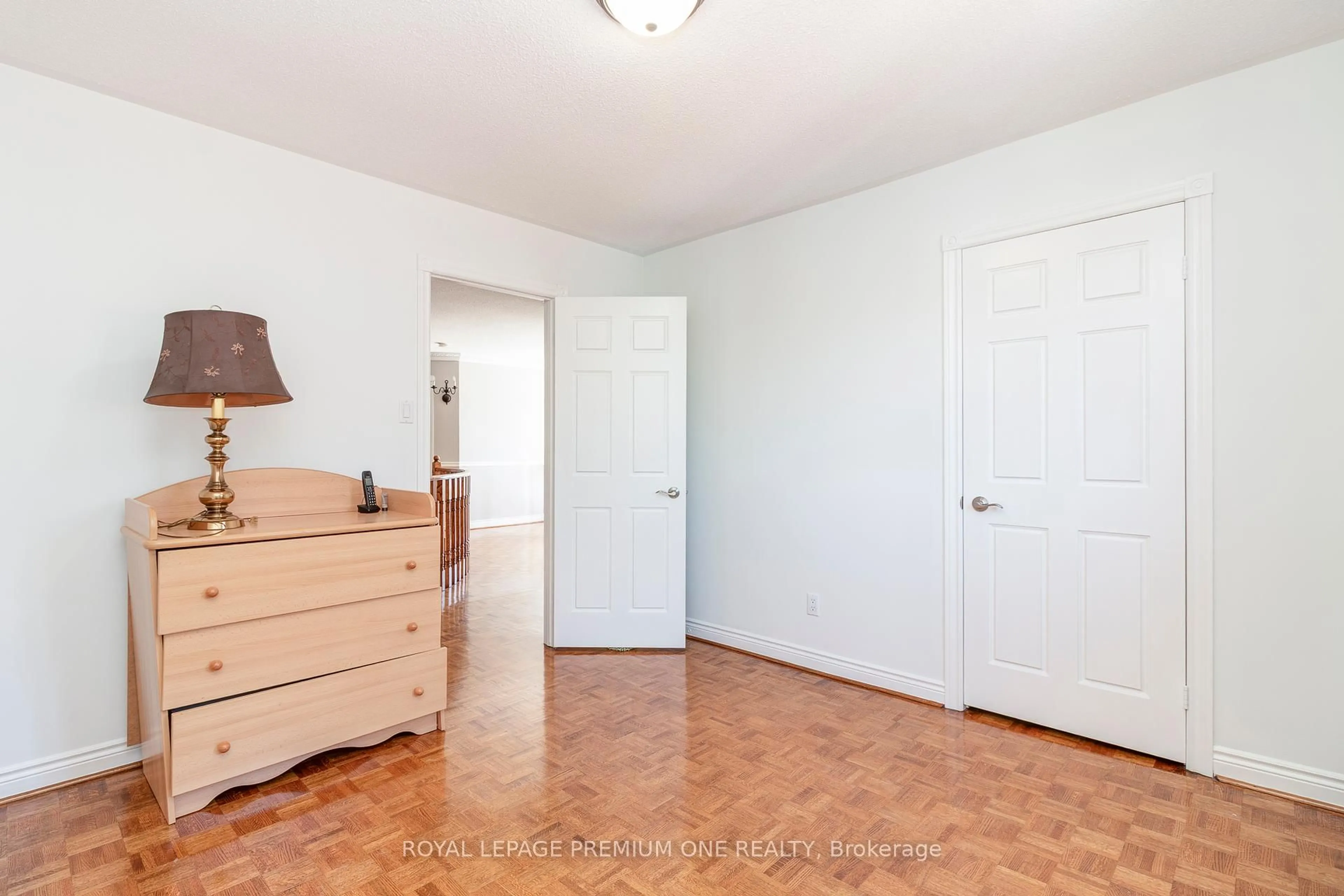 A pic of a room for 27 Marconi Ave, Vaughan Ontario L4L 7A6