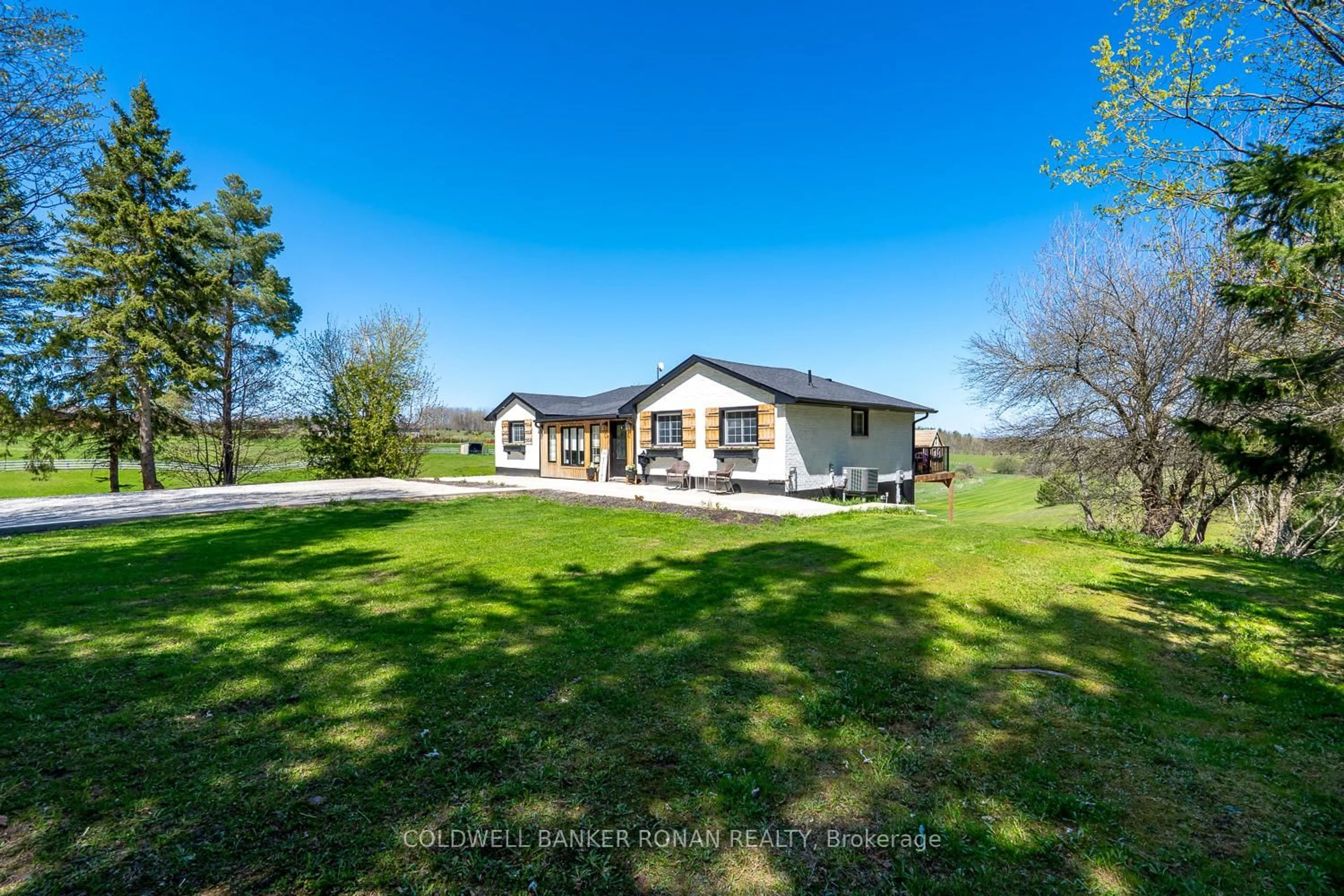 A pic from outside/outdoor area/front of a property/back of a property/a pic from drone, water/lake/river/ocean view for 6473 3rd Line, Essa Ontario L9R 1V2