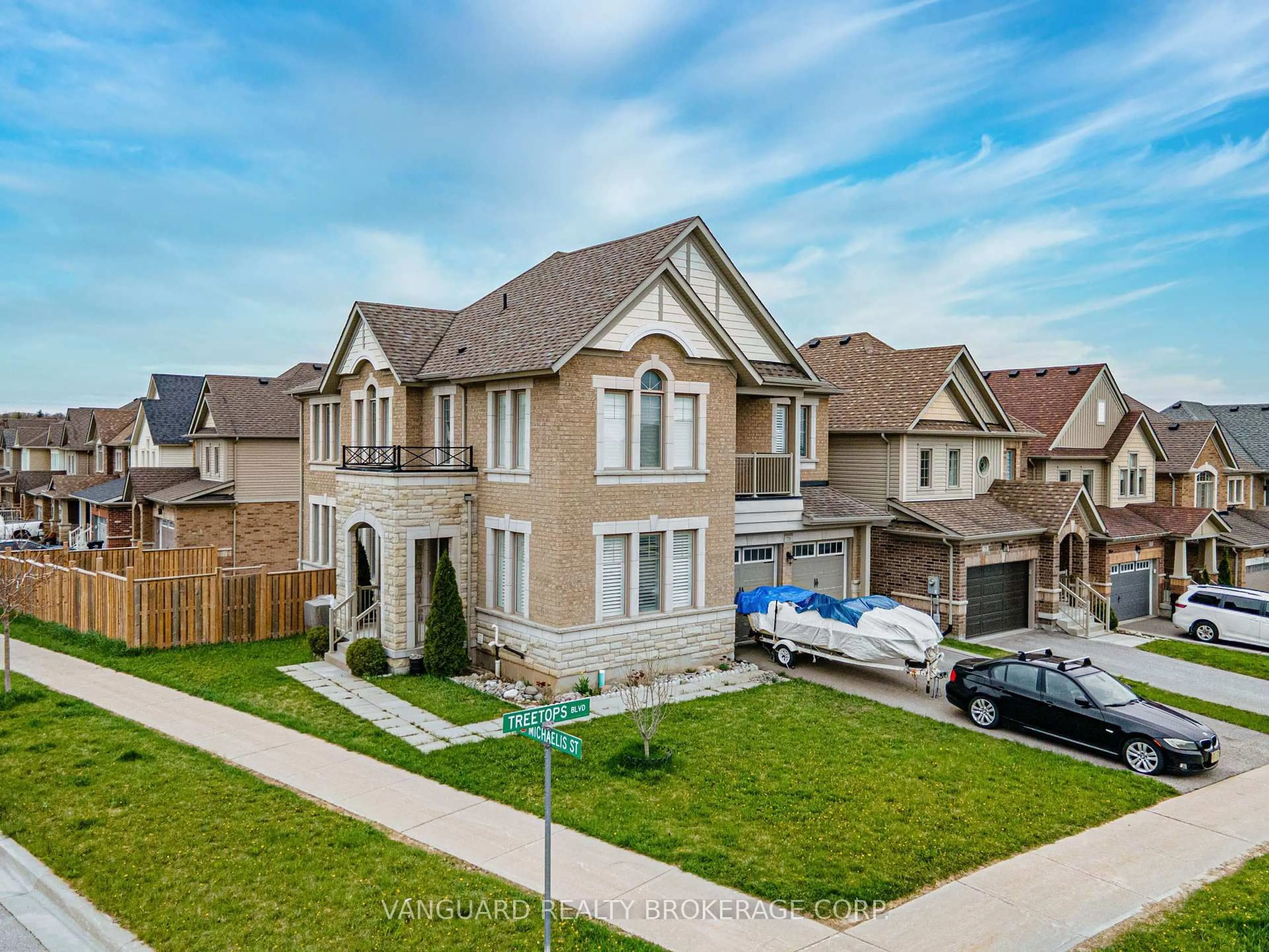 A pic from outside/outdoor area/front of a property/back of a property/a pic from drone, street for 75 Treetops Blvd, New Tecumseth Ontario L9R 0L8