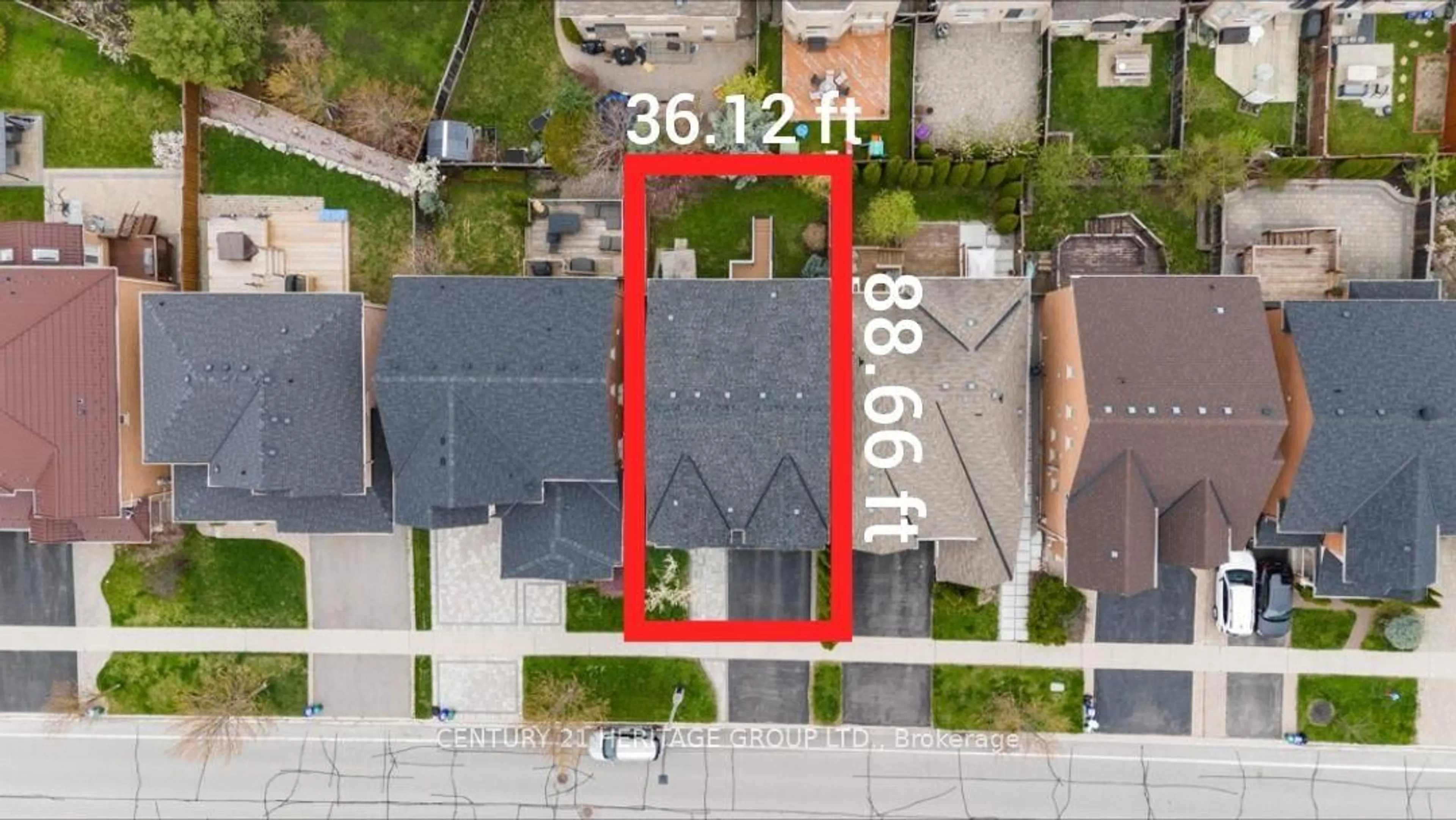 A pic from outside/outdoor area/front of a property/back of a property/a pic from drone, street for 158 Kingshill Rd, Richmond Hill Ontario L4E 4V5