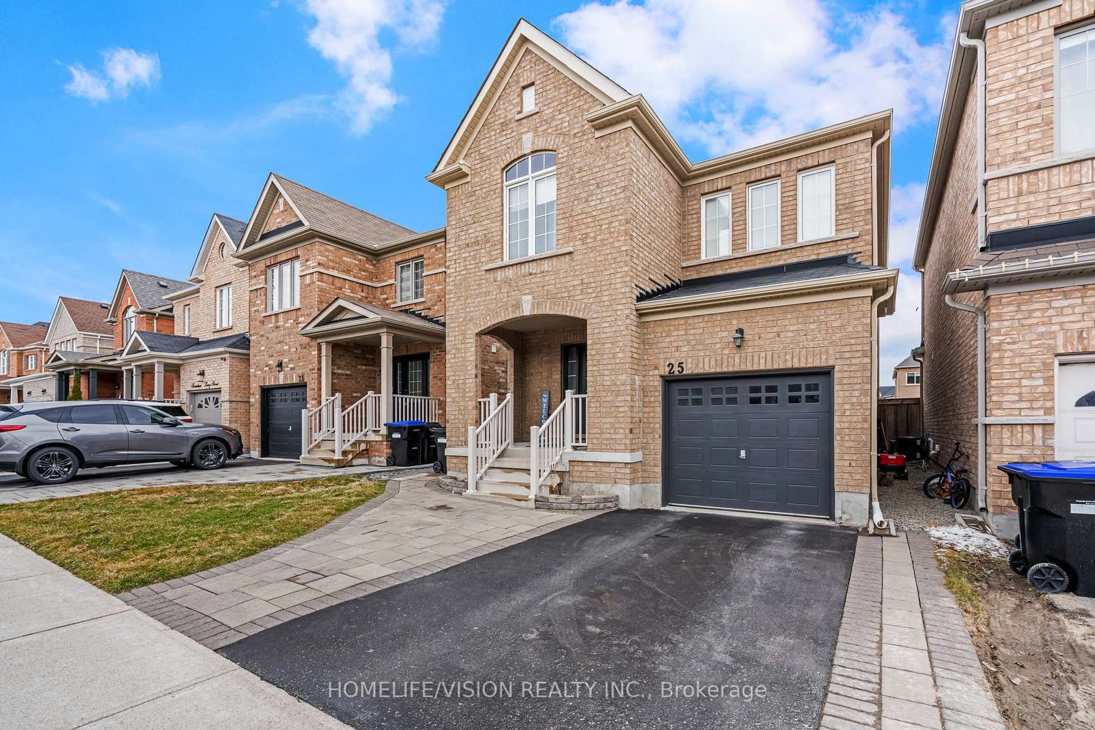 Home with brick exterior material, street for 25 Long St, Bradford West Gwillimbury Ontario L3Z 0L7