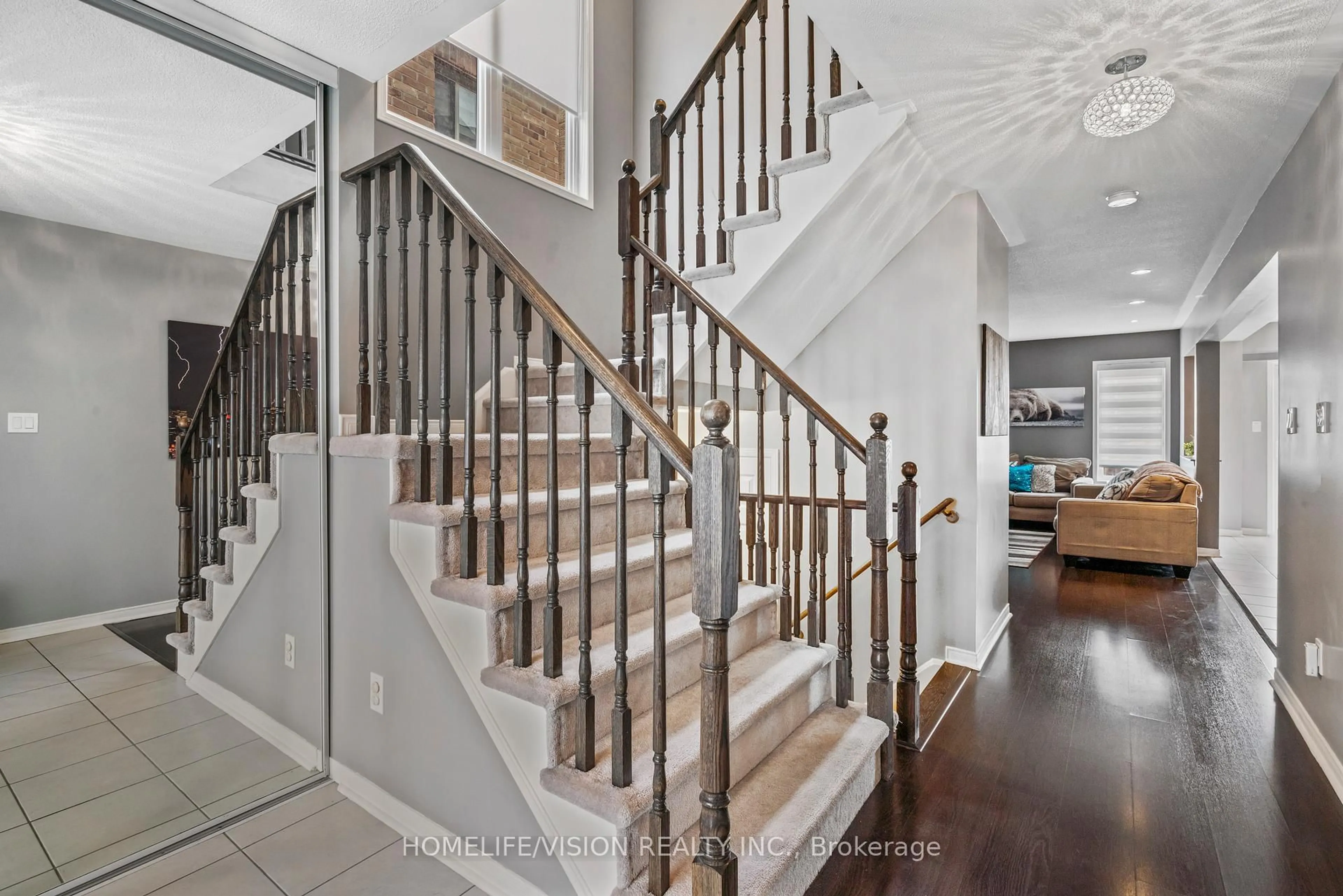Stairs for 25 Long St, Bradford West Gwillimbury Ontario L3Z 0L7