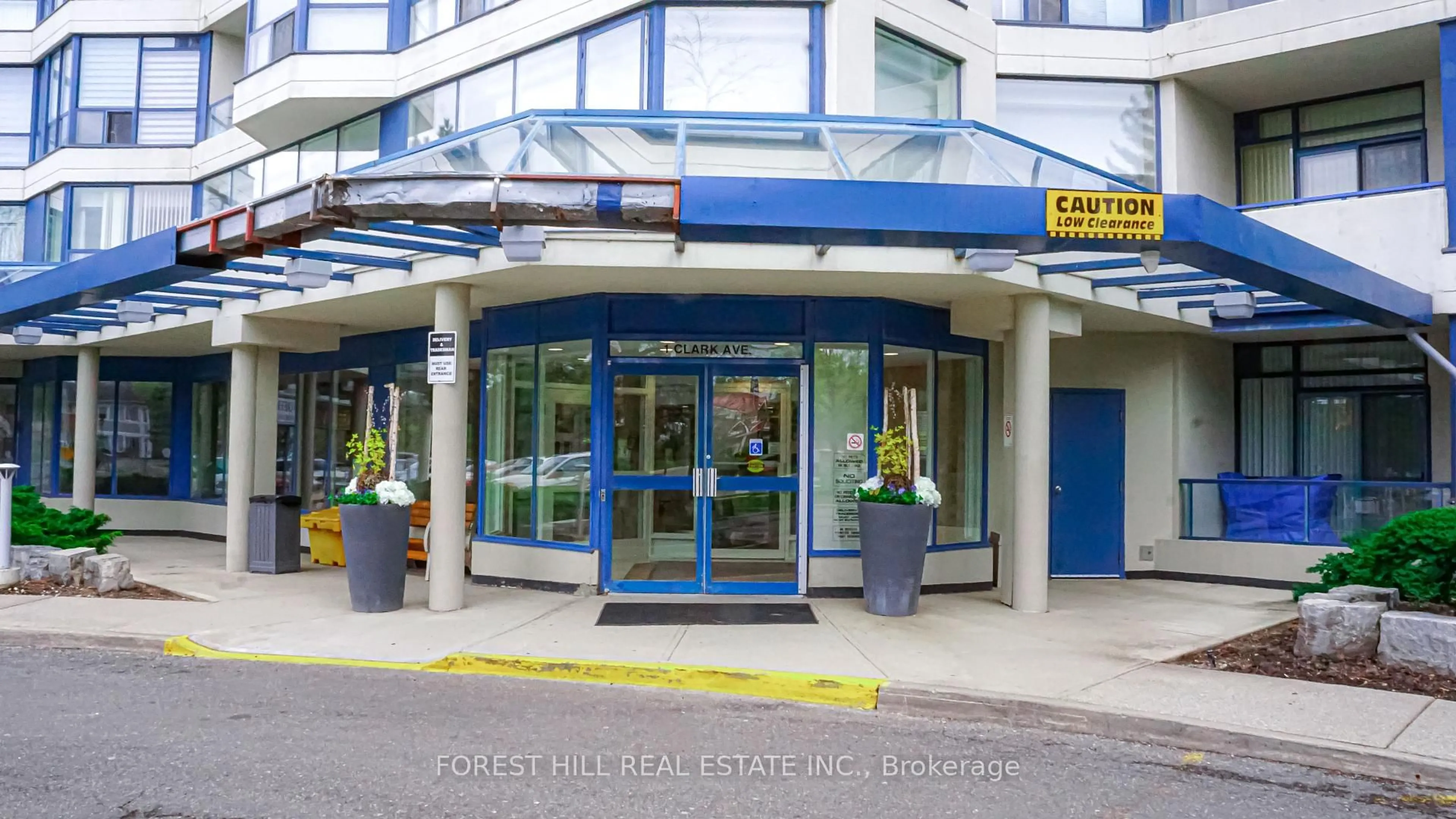 Indoor foyer for 1 Clark Ave #308, Vaughan Ontario L4J 7Y6