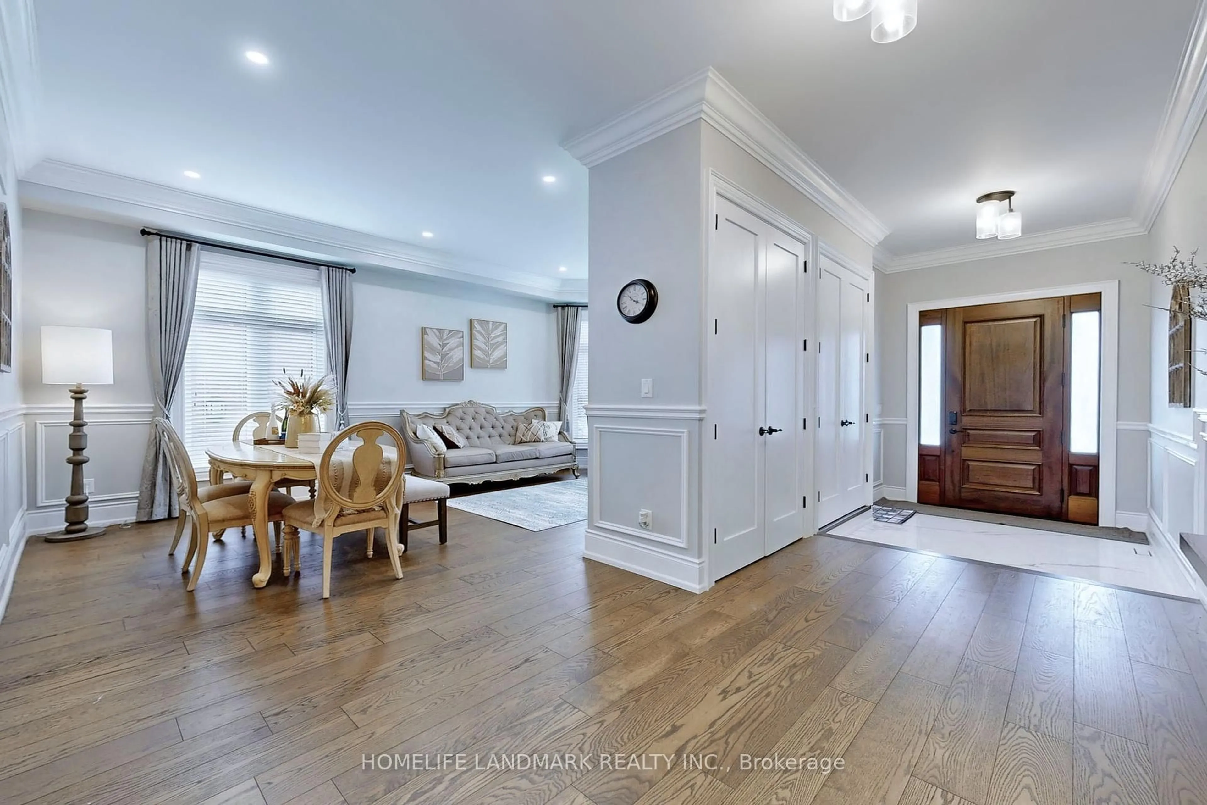 Indoor entryway for 47 Riverbend Rd, Markham Ontario L3R 1K6