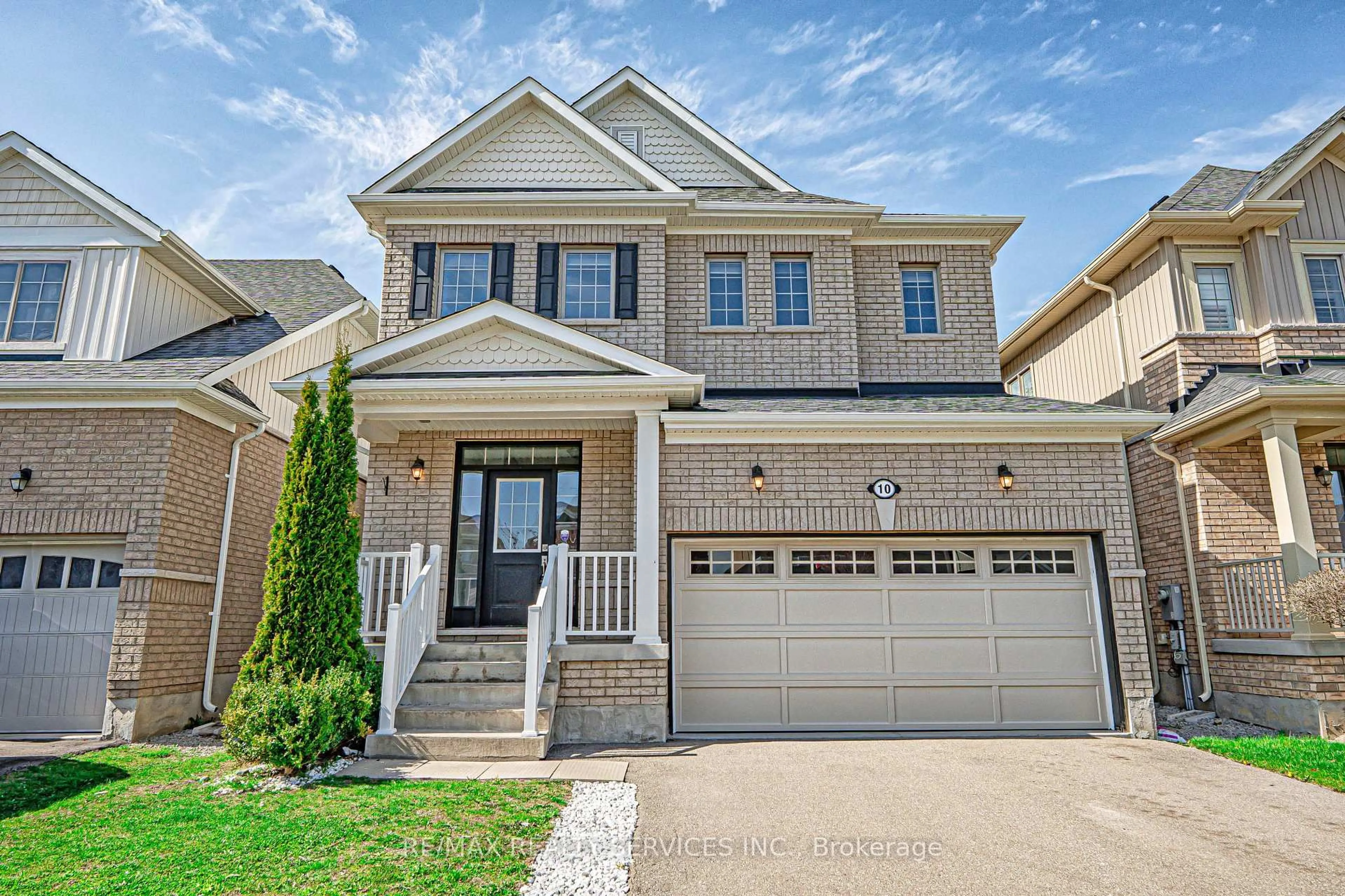 Home with brick exterior material, street for 10 Mccabe Lane, New Tecumseth Ontario L0G 1W0