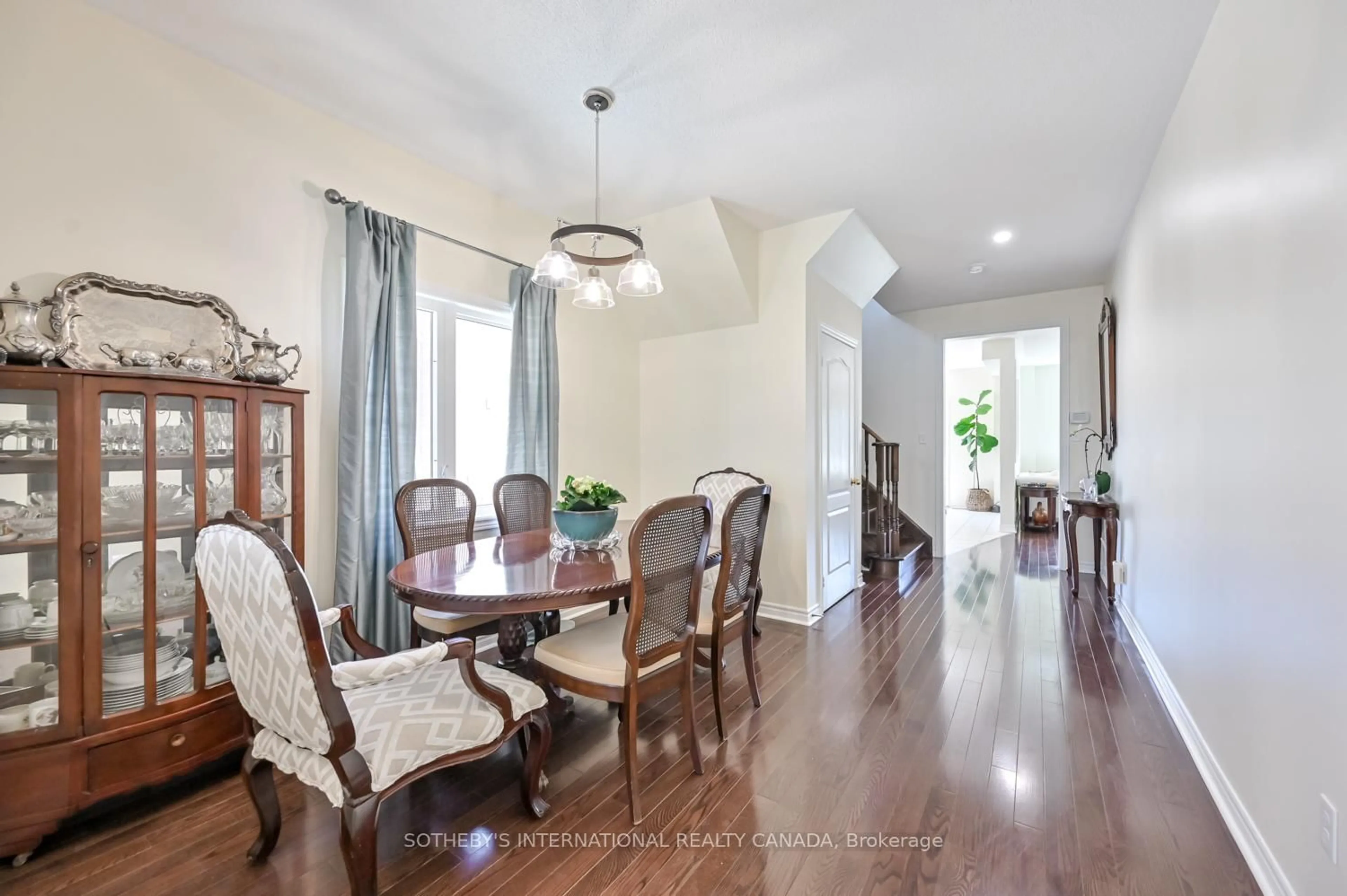 Dining room, wood/laminate floor for 88 Jonas Millway N/A, Whitchurch-Stouffville Ontario L4A 0M5