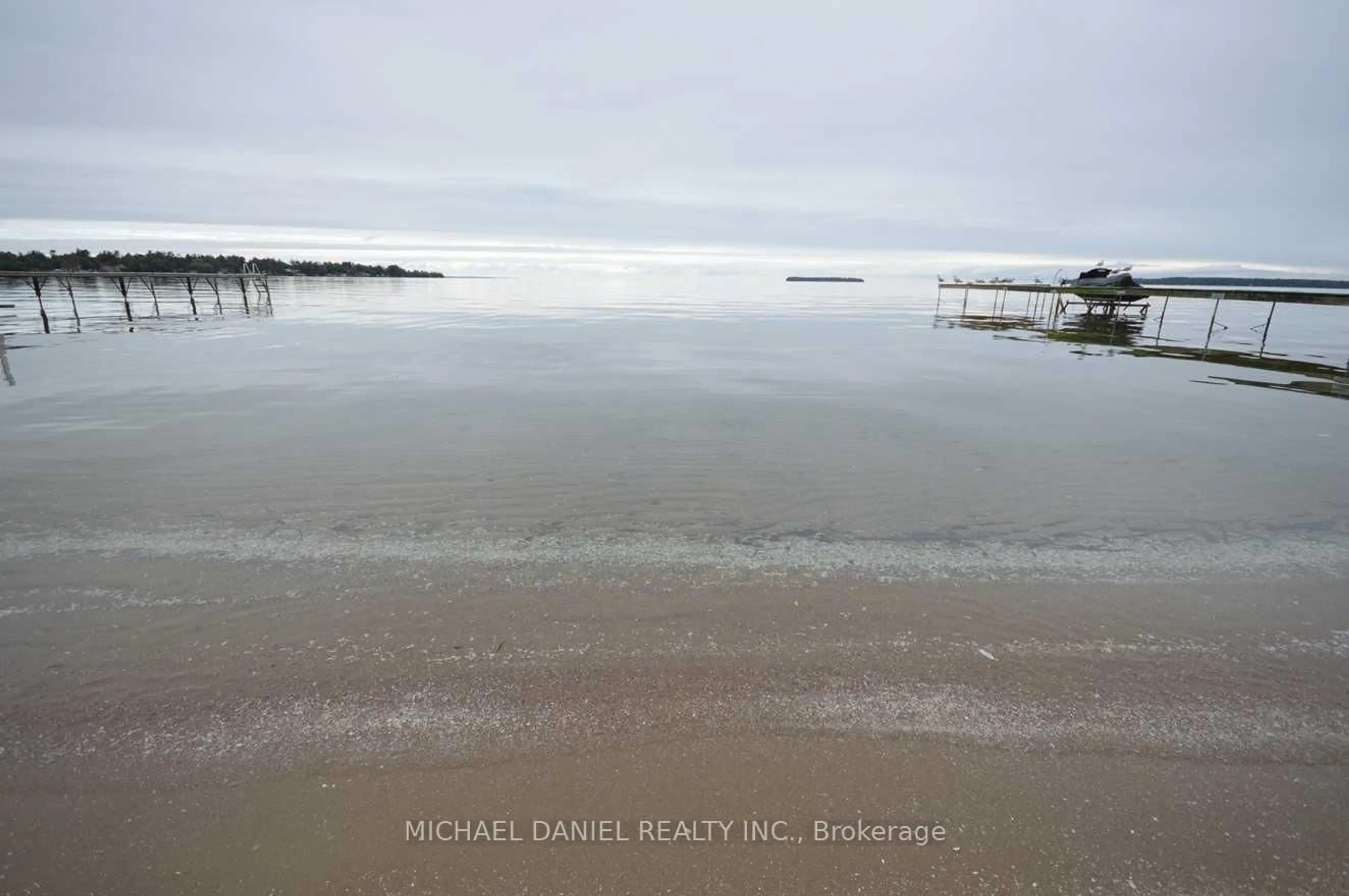 Blurry image for 1727 Cedar Grove Ave, Innisfil Ontario L9S 4K9