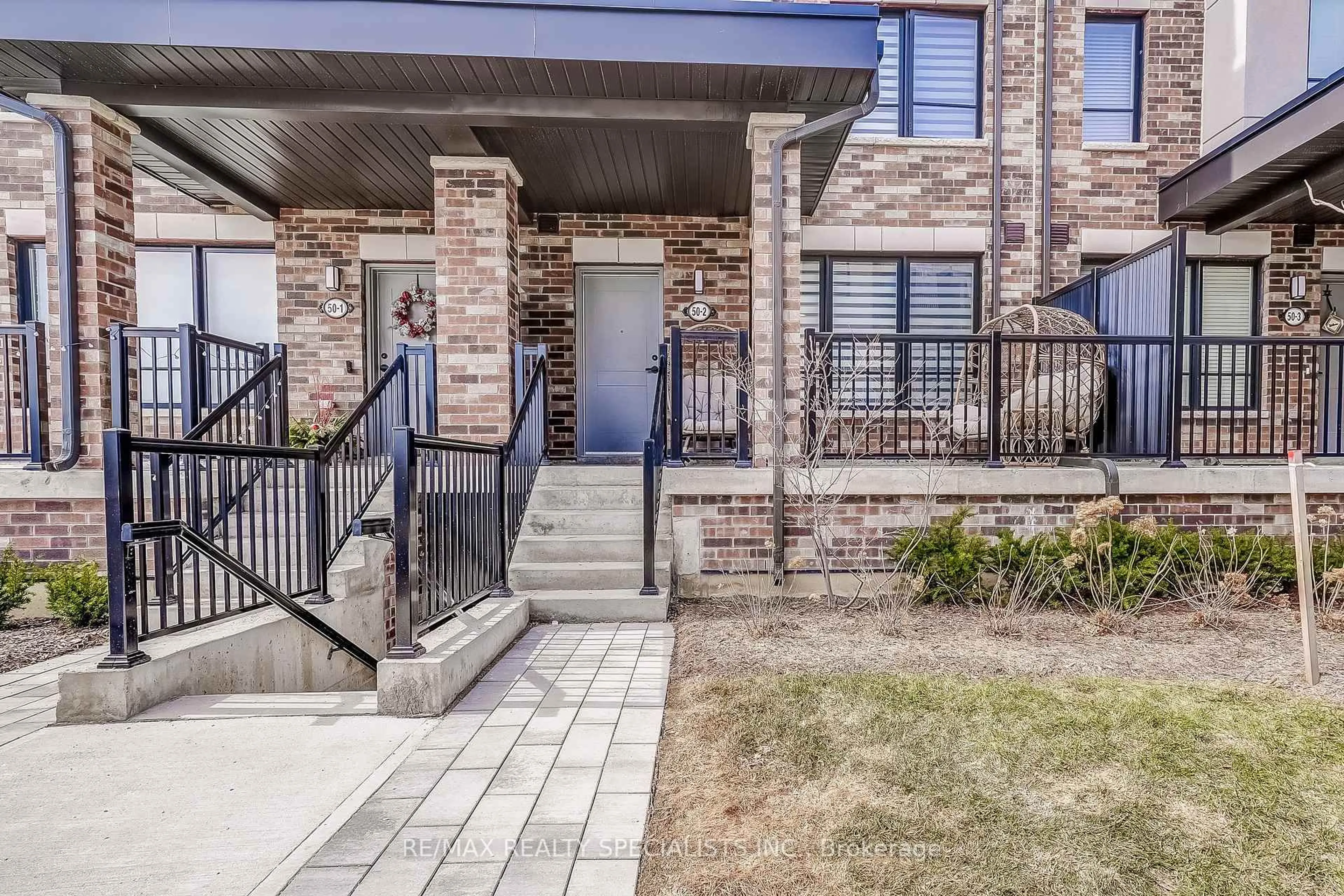 Home with brick exterior material, street for 50 Baynes Way #2, Bradford West Gwillimbury Ontario L3Z 4M4