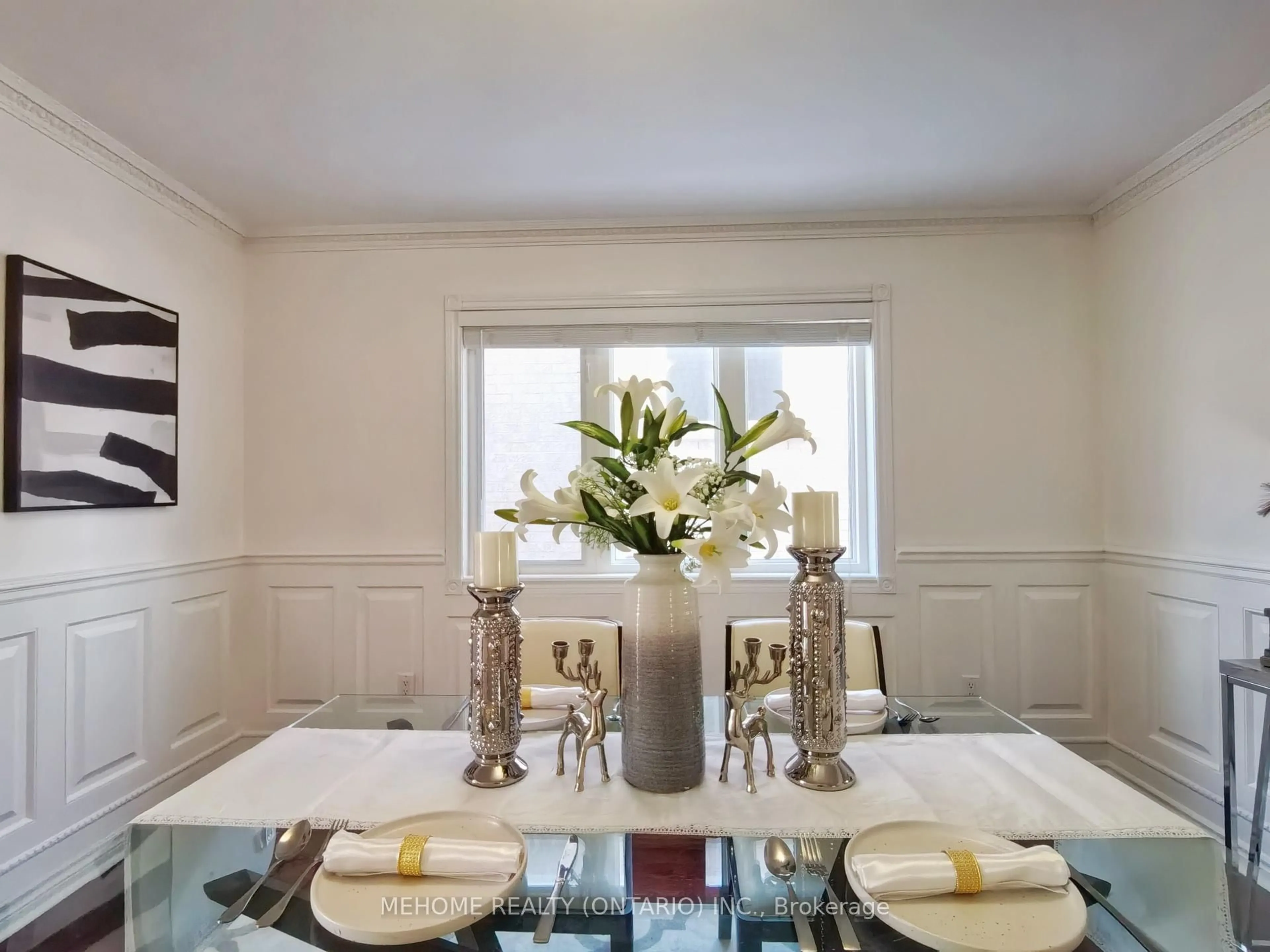 Dining room, unknown for 2 Red Cardinal Tr, Richmond Hill Ontario L4E 3Y6