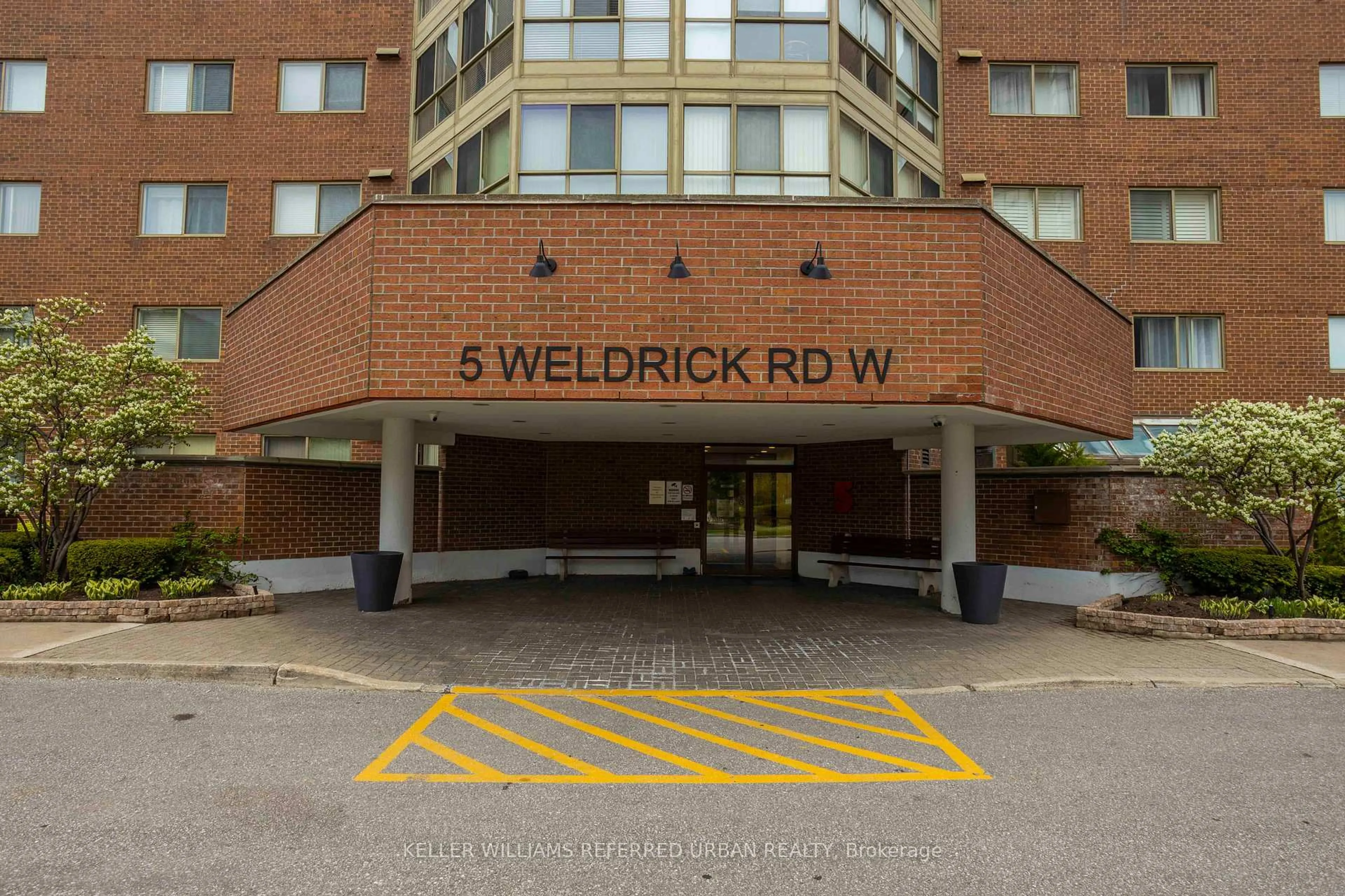 Unknown for 5 Weldrick Rd #508, Richmond Hill Ontario L4C 8S9