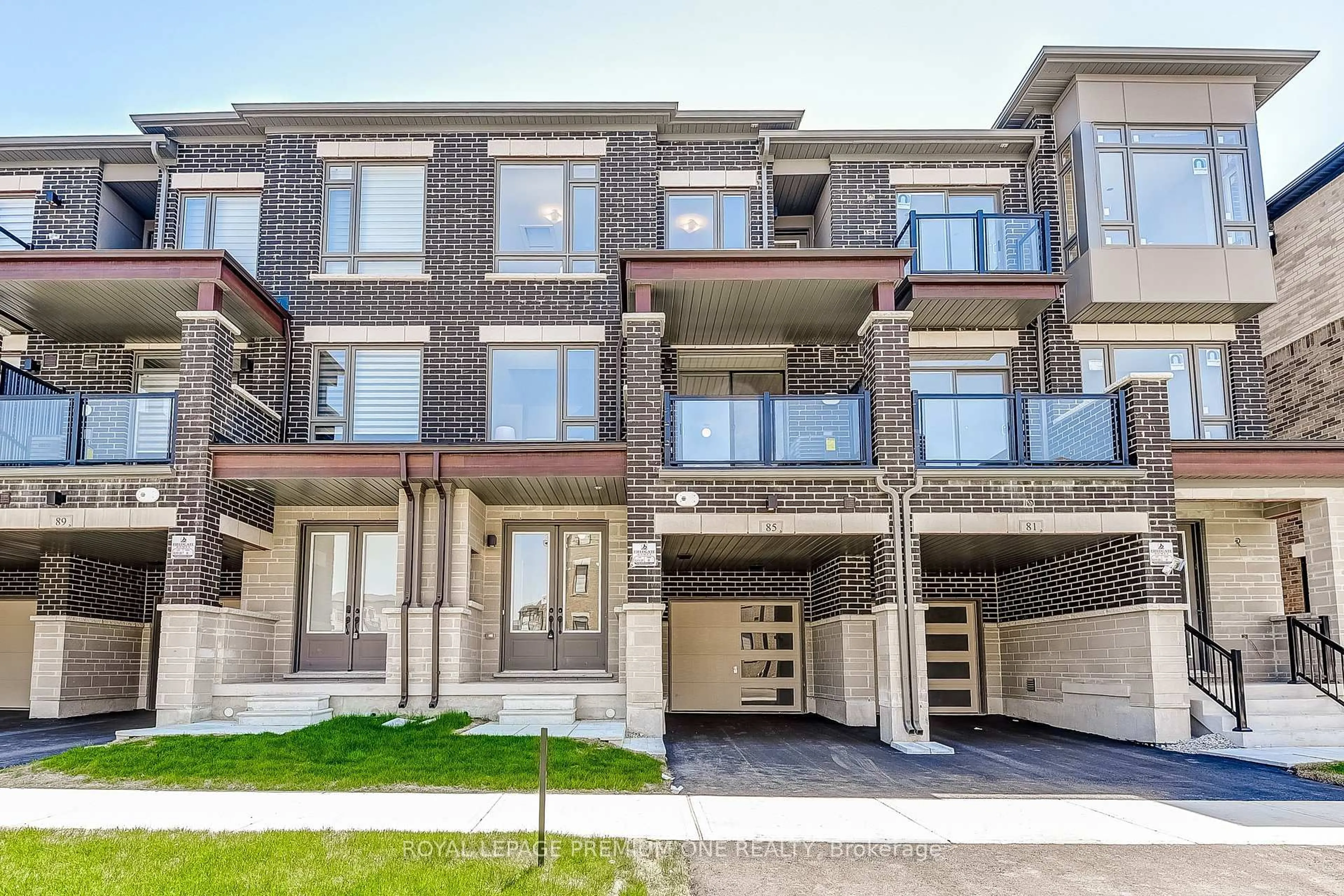 Home with brick exterior material, street for 85 Tennant Circ, Vaughan Ontario L4H 5L5