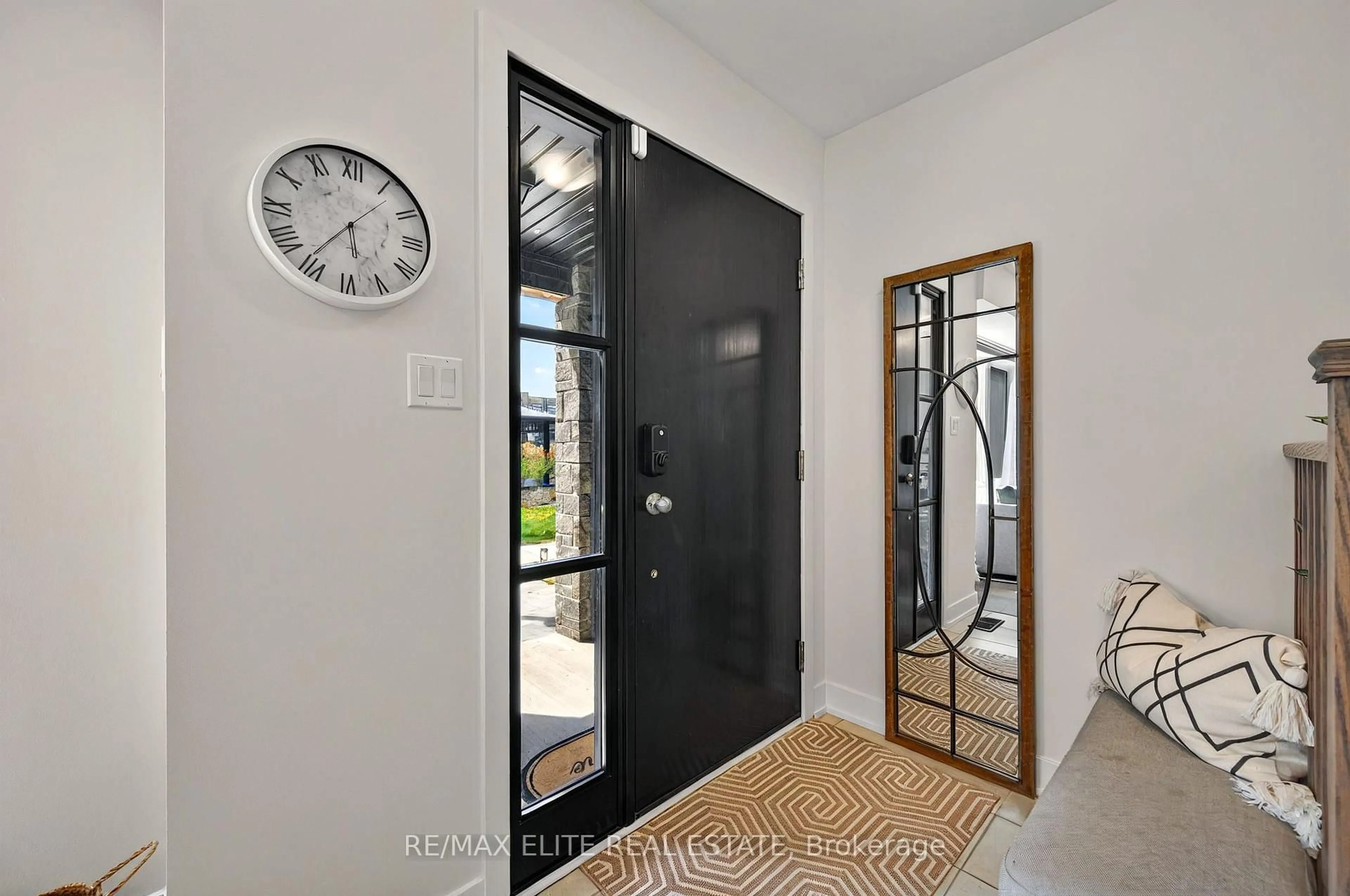 Indoor entryway for 50 Carpaccio Ave, Vaughan Ontario L4H 4R5