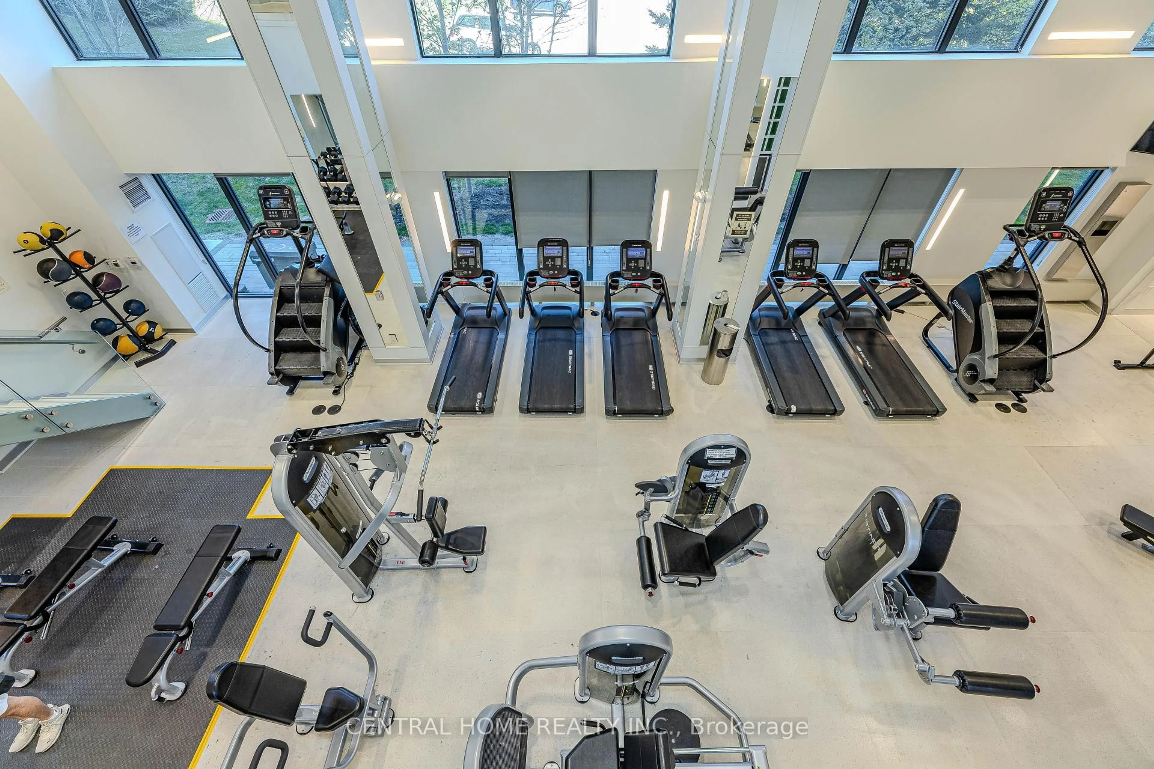Gym or fitness room for 75 Oneida Cres #1405, Richmond Hill Ontario L4B 0H3