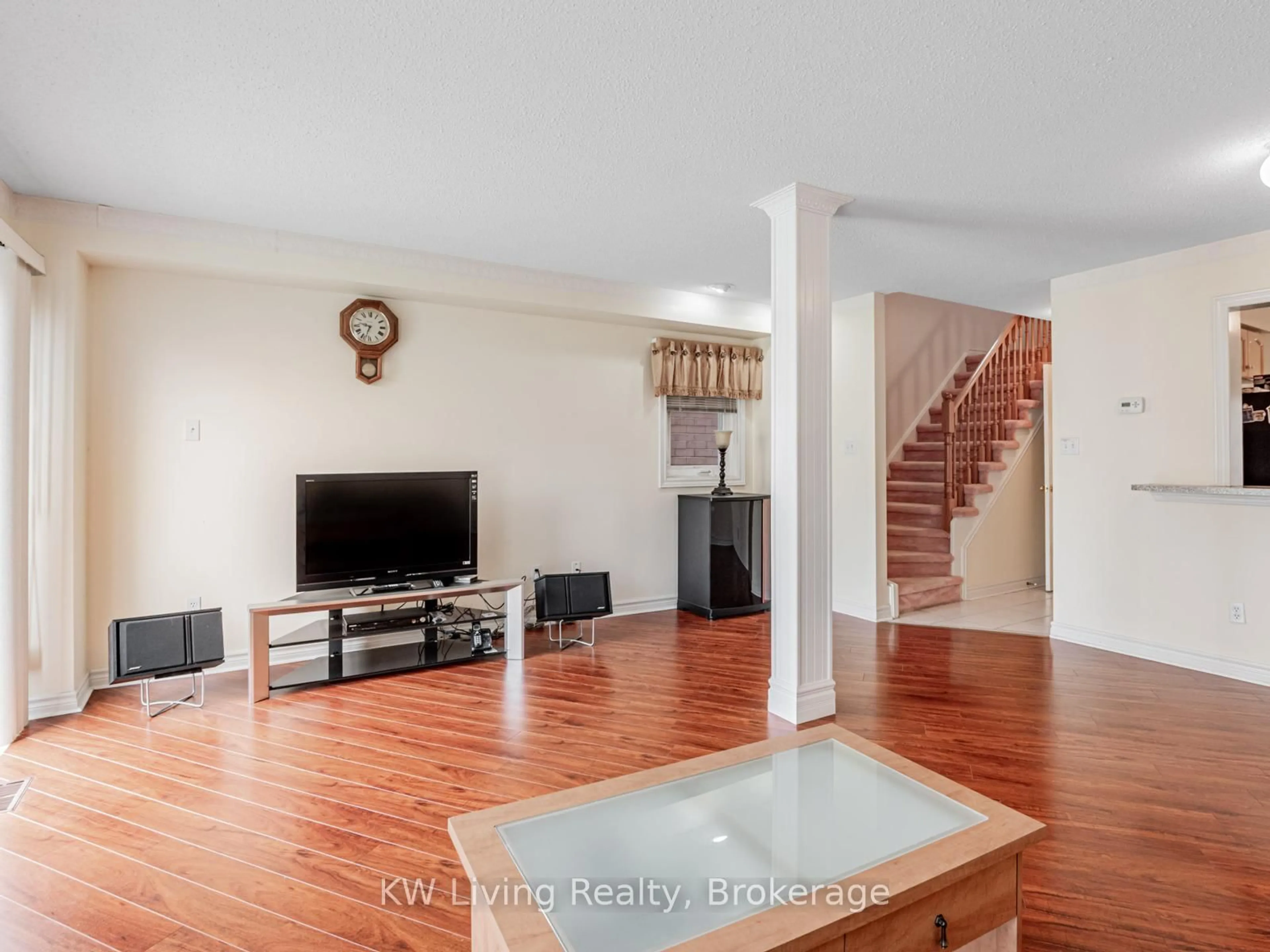 Living room with furniture, unknown for 253 Milliken Meadows Dr, Markham Ontario L3R 0W2