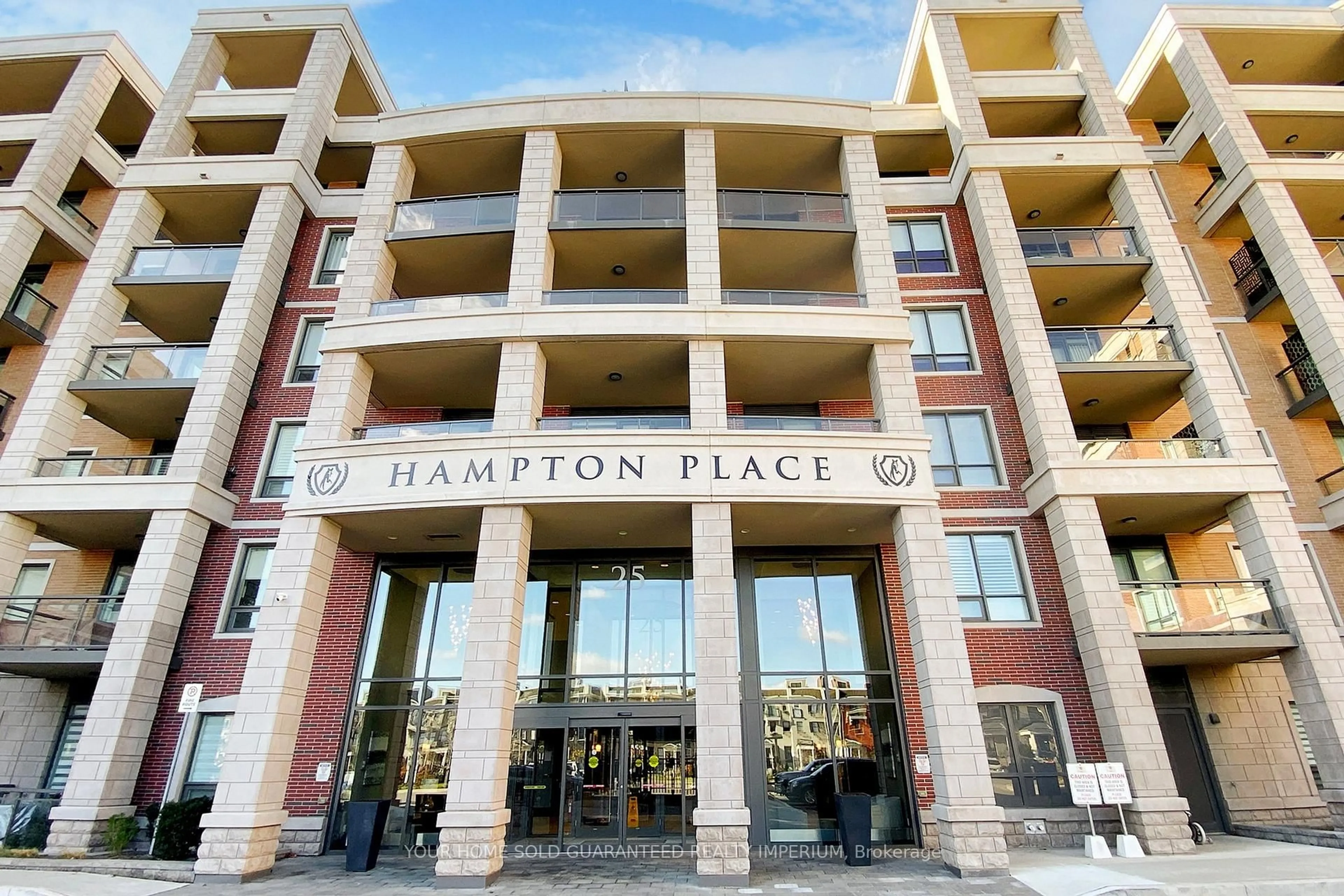Indoor foyer for 25 Baker Hill Blvd #610, Whitchurch-Stouffville Ontario L4A 4R5