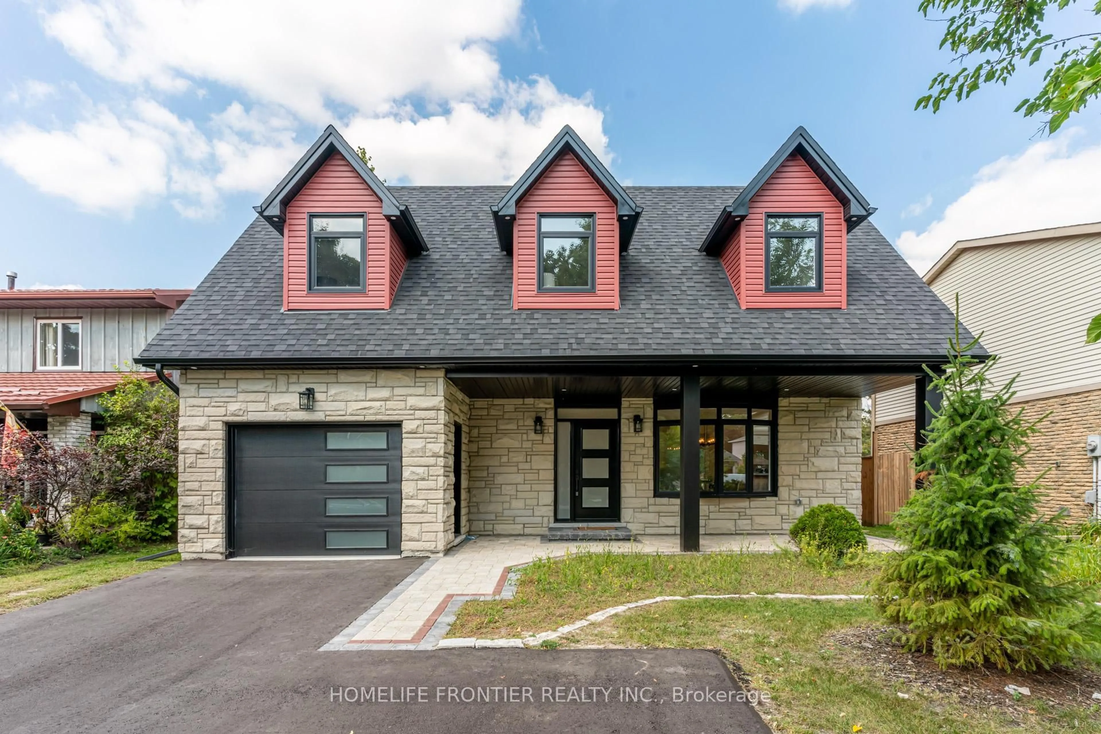 Home with brick exterior material, street for 68 Shannon Rd, East Gwillimbury Ontario L0G 1M0