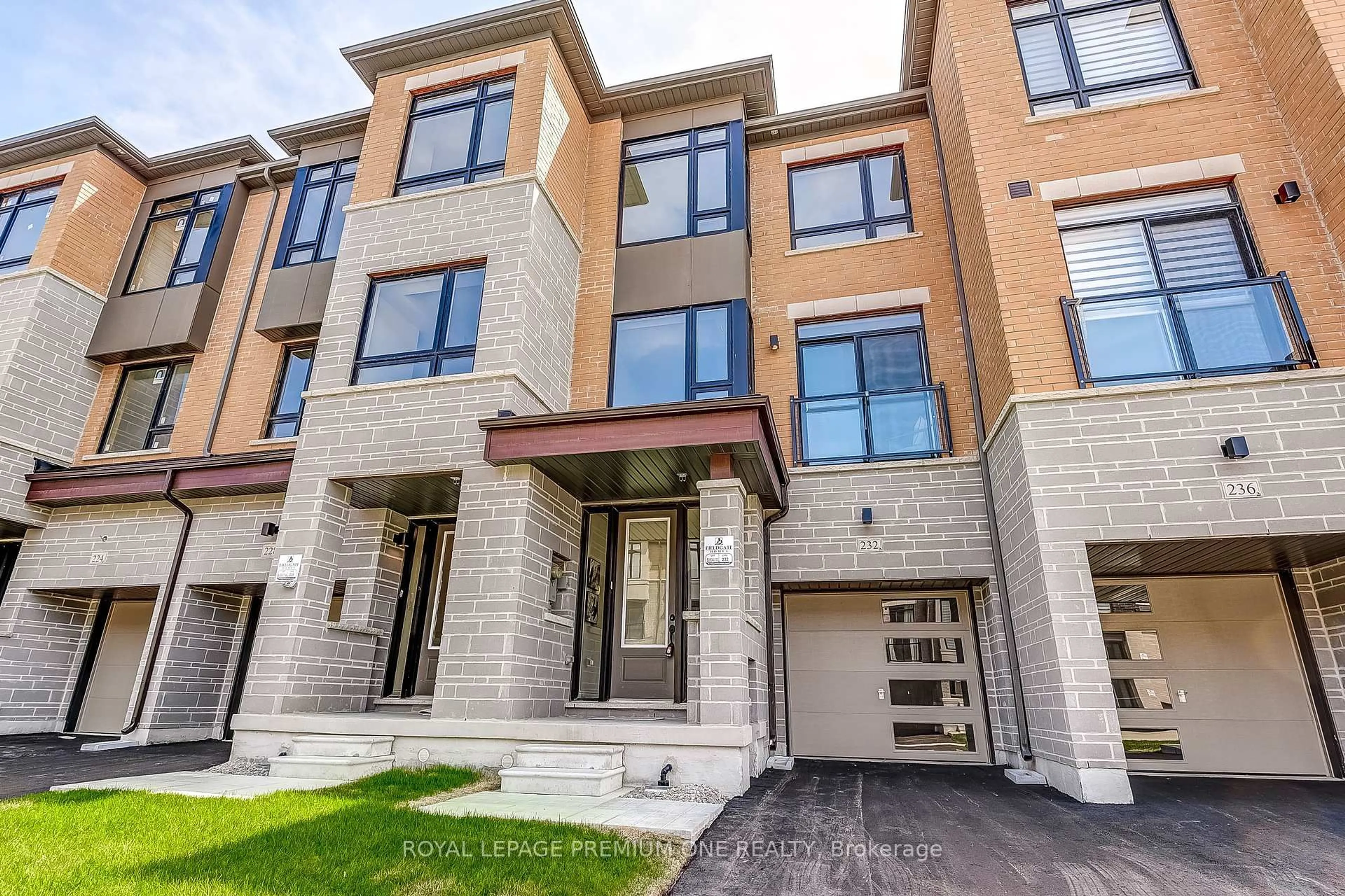 Home with brick exterior material, street for 232 Tennant Circ, Vaughan Ontario L4H 5L4
