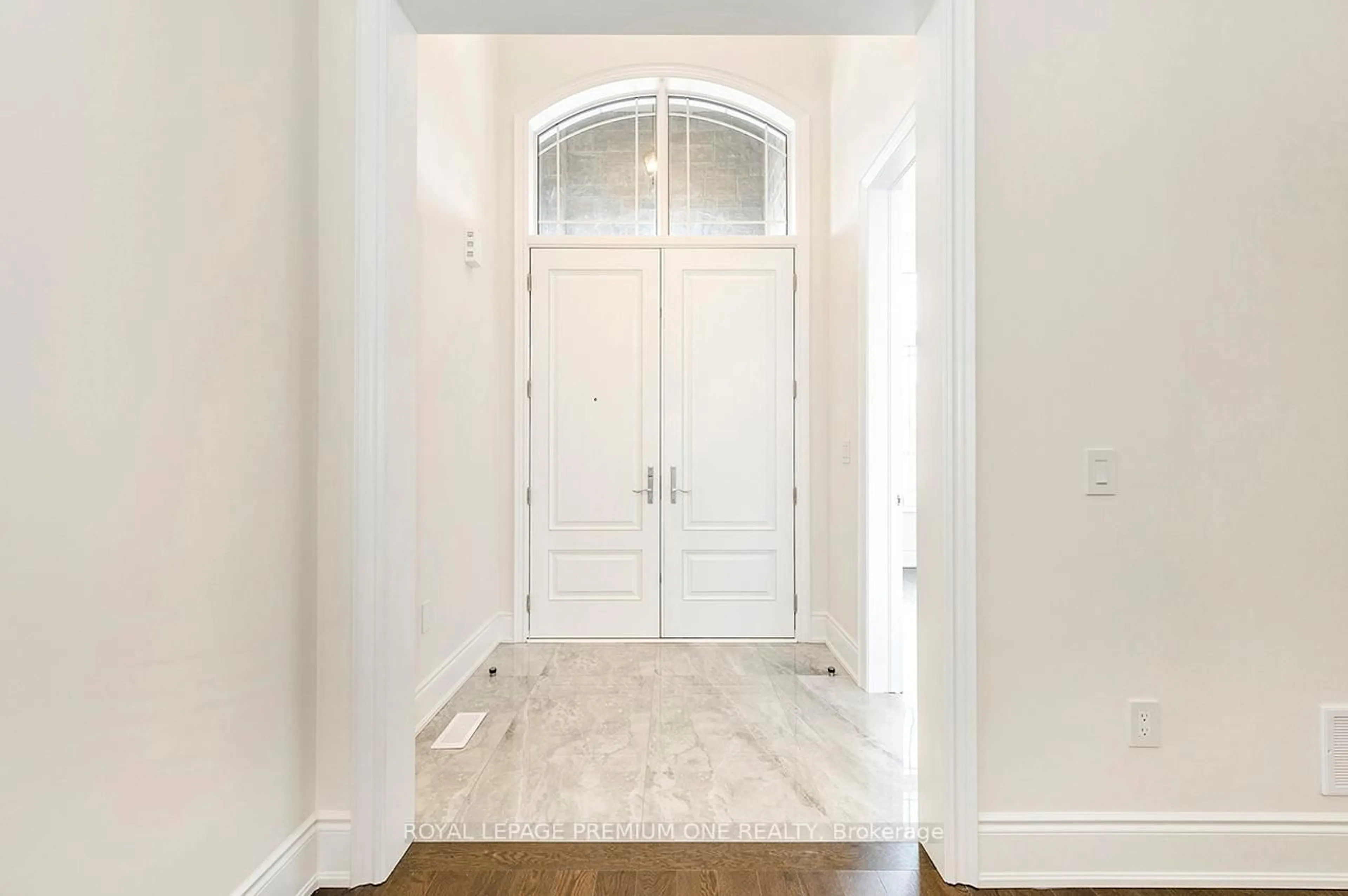 Indoor entryway for 133 Timber Creek Blvd, Vaughan Ontario L4H 3X8