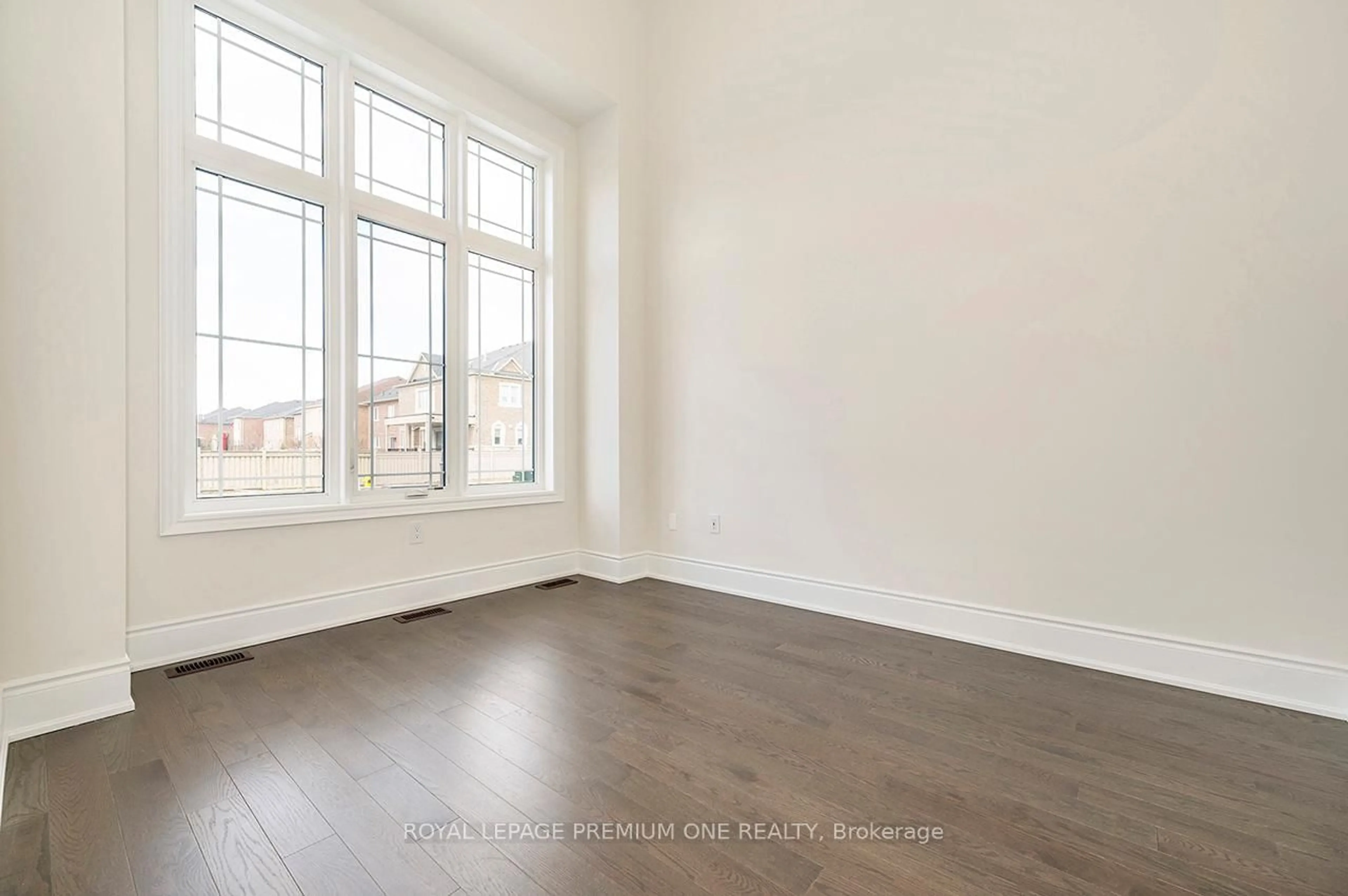 A pic of a room for 133 Timber Creek Blvd, Vaughan Ontario L4H 3X8