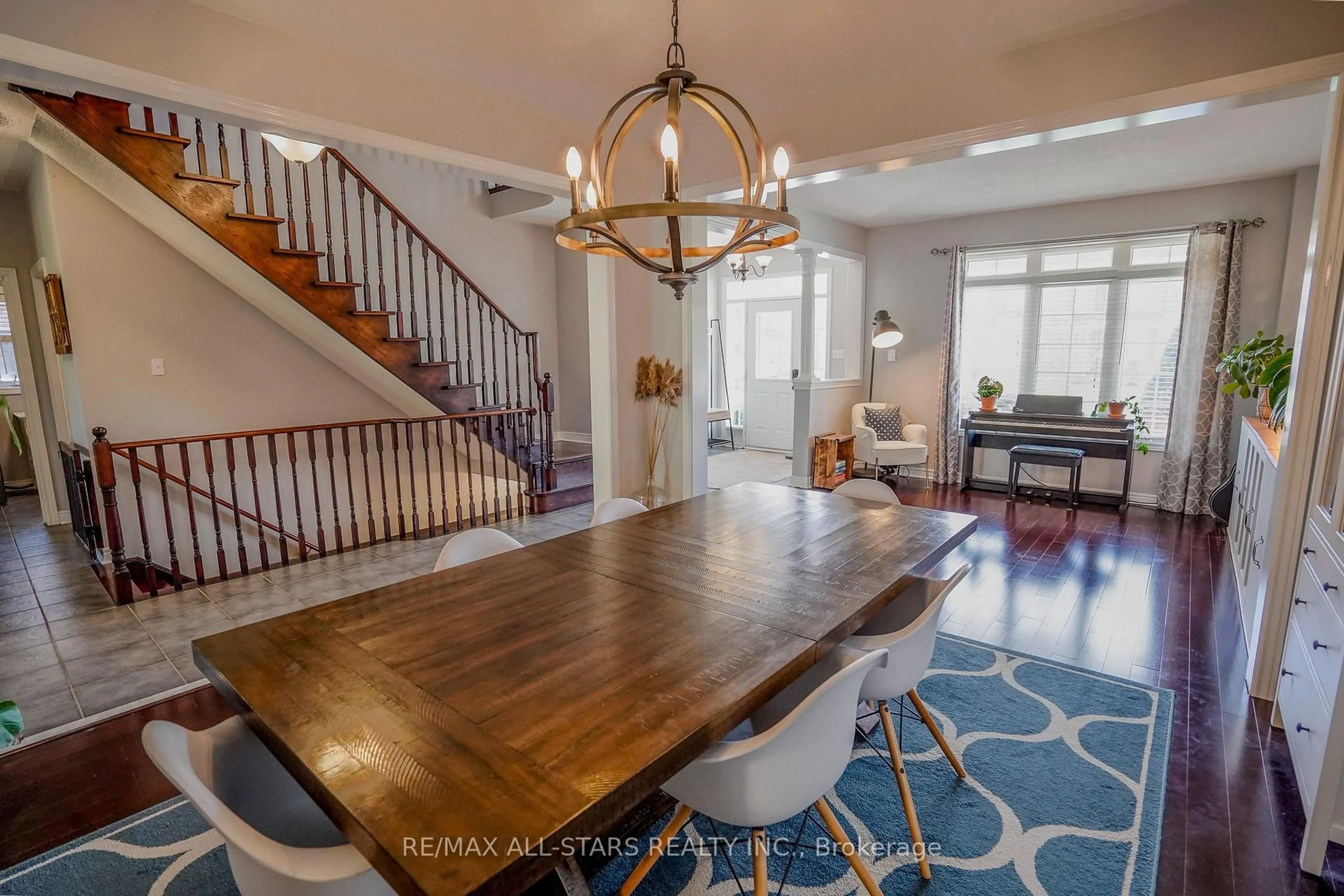Dining room, unknown for 3 Furlan Crt, Uxbridge Ontario L9P 1Z8