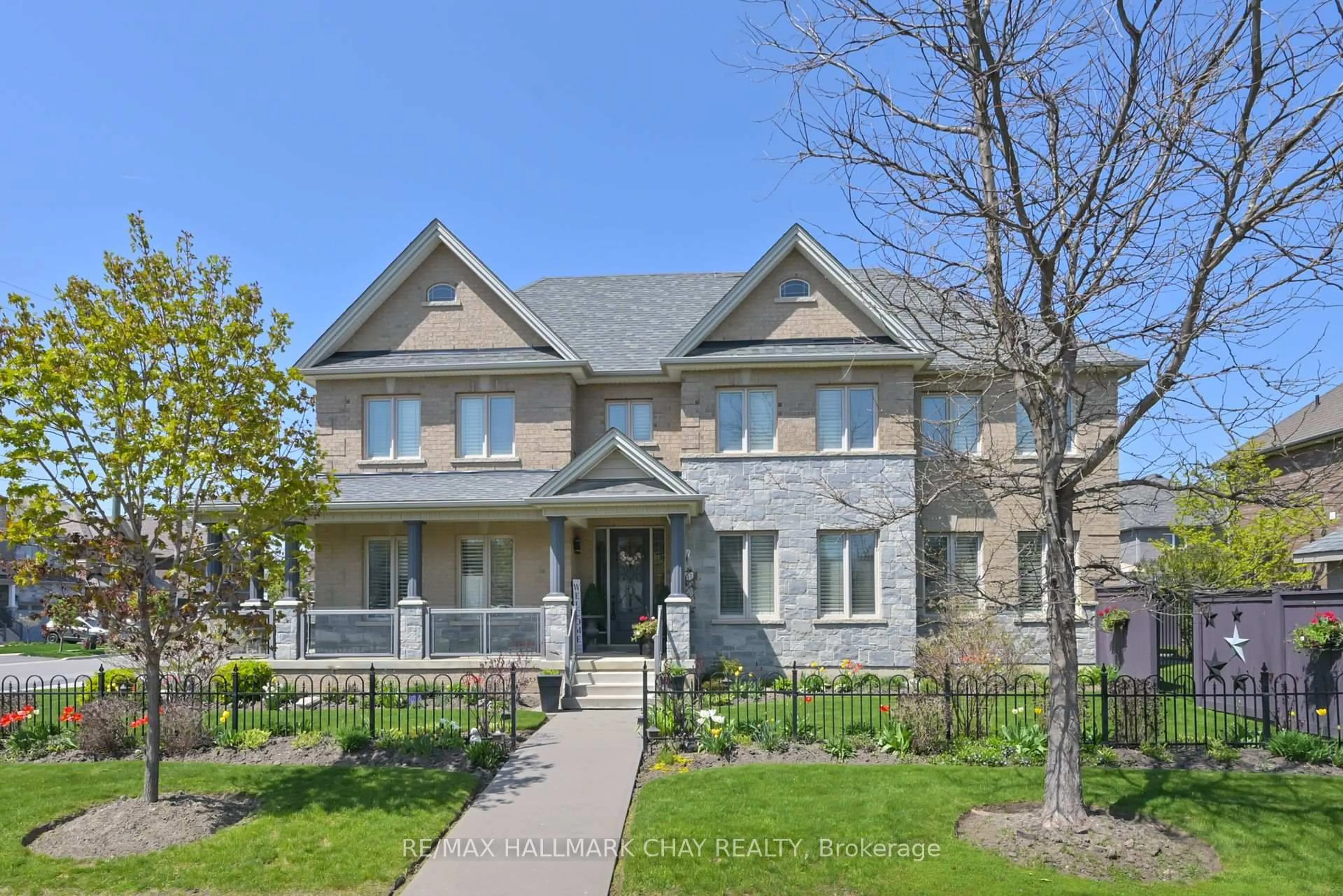 Home with brick exterior material, street for 221 8th Ave, New Tecumseth Ontario L9R 0H8