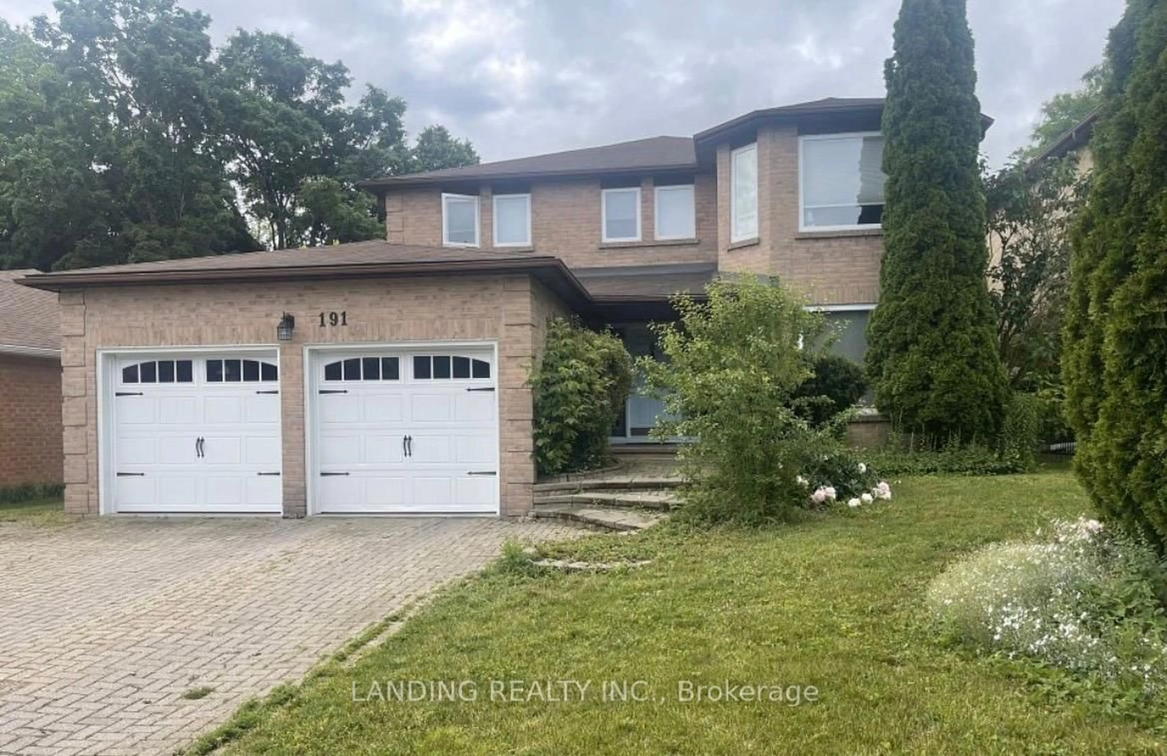 Home with brick exterior material, street for 191 Aurora Heights Dr, Aurora Ontario L4G 2X1